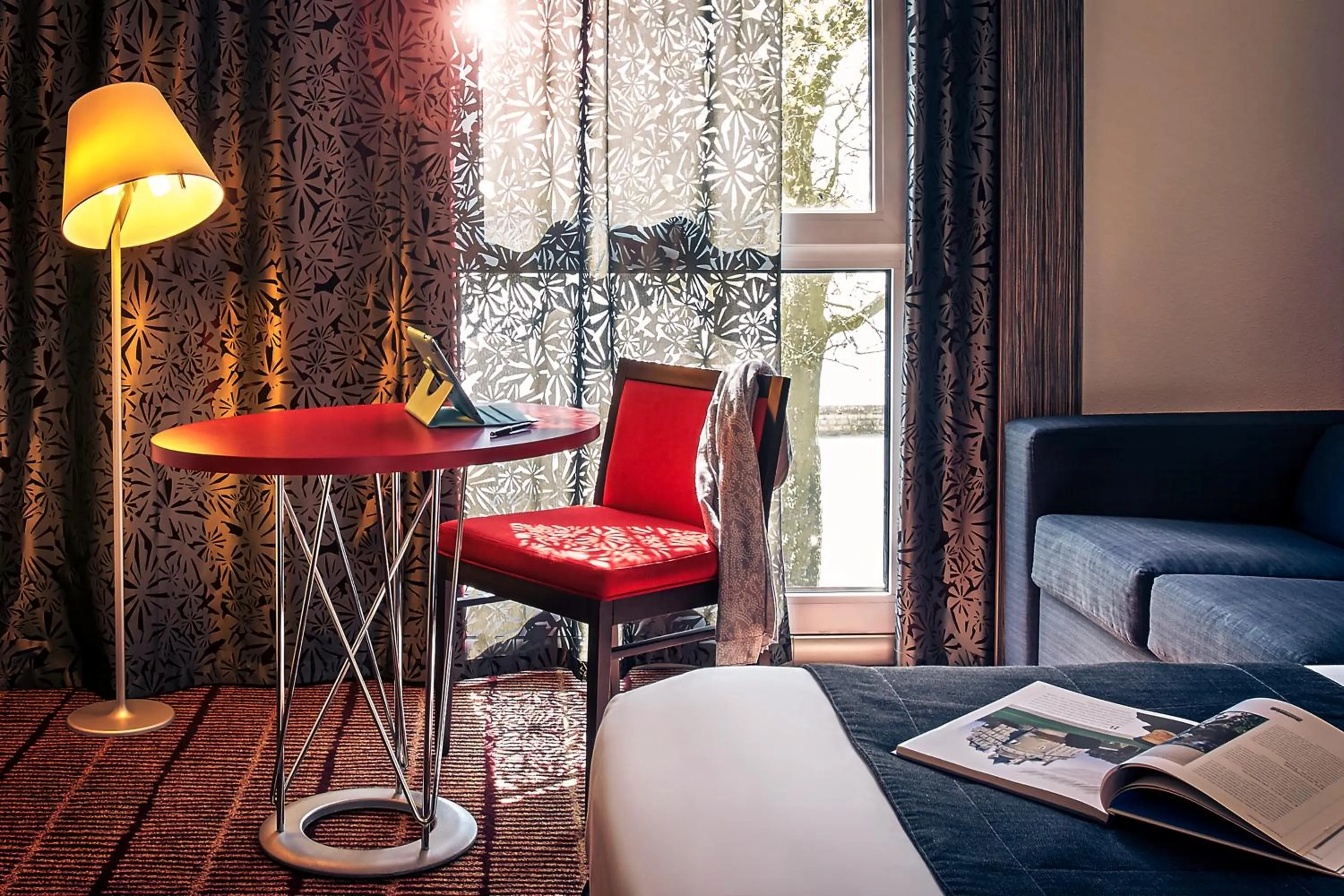 Family Room with double bed and sofa bed in Hotel Mercure Blois Centre