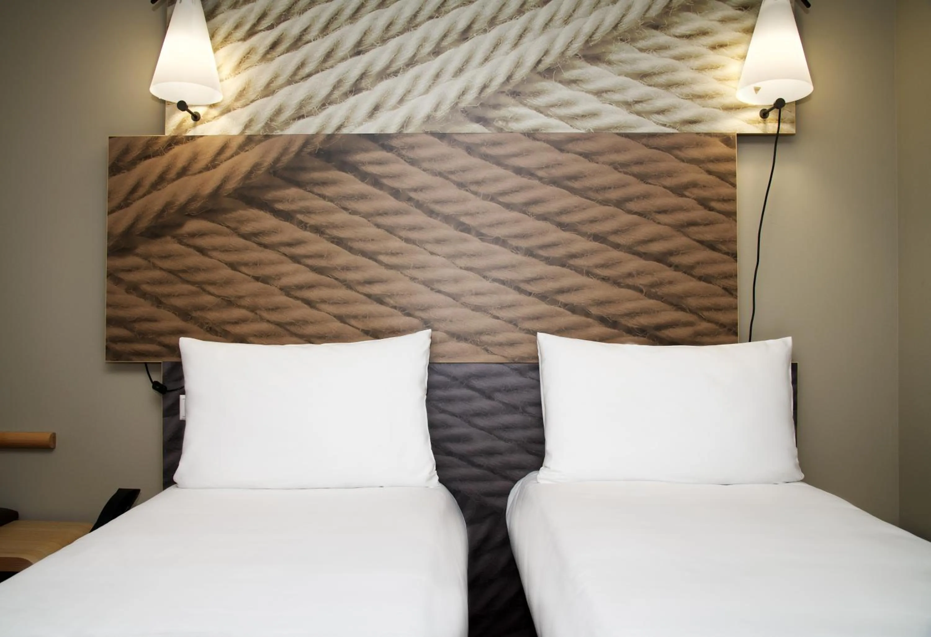 Standard Twin Room in ibis Tbilisi Stadium