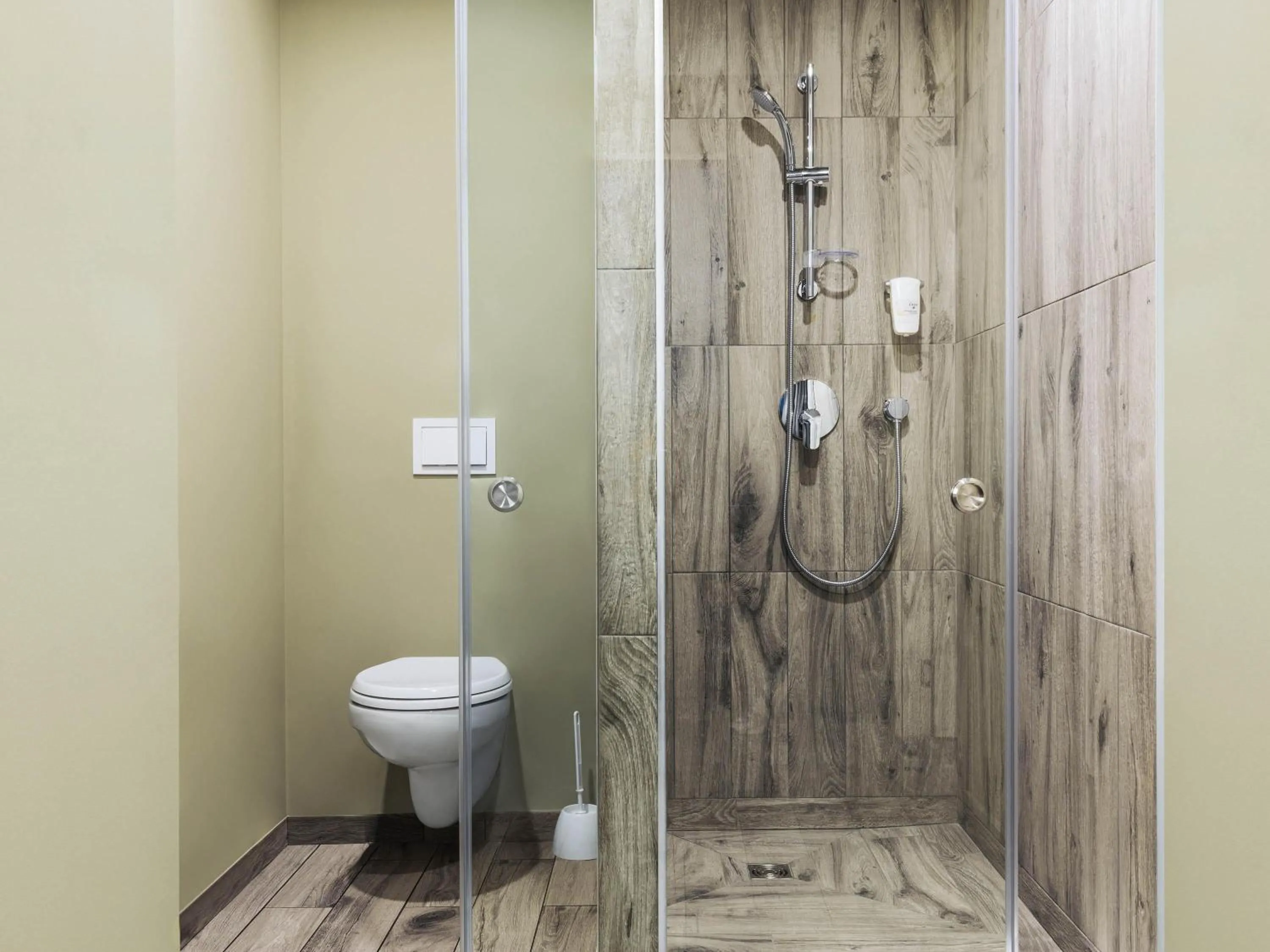 Standard Twin Room in ibis Tbilisi Stadium