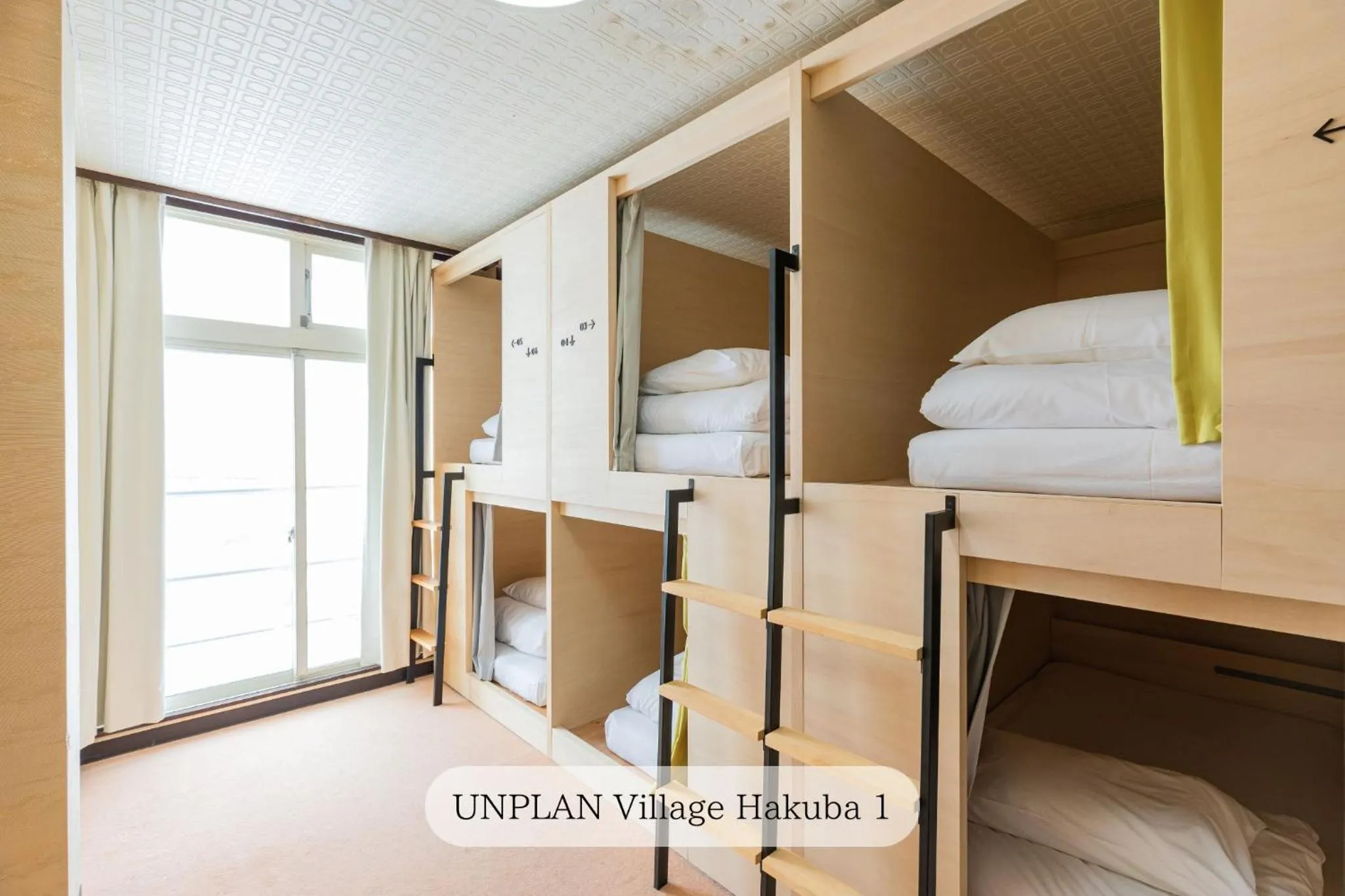 Bunk Bed in Mixed Dormitory Room in UNPLAN Village Hakuba