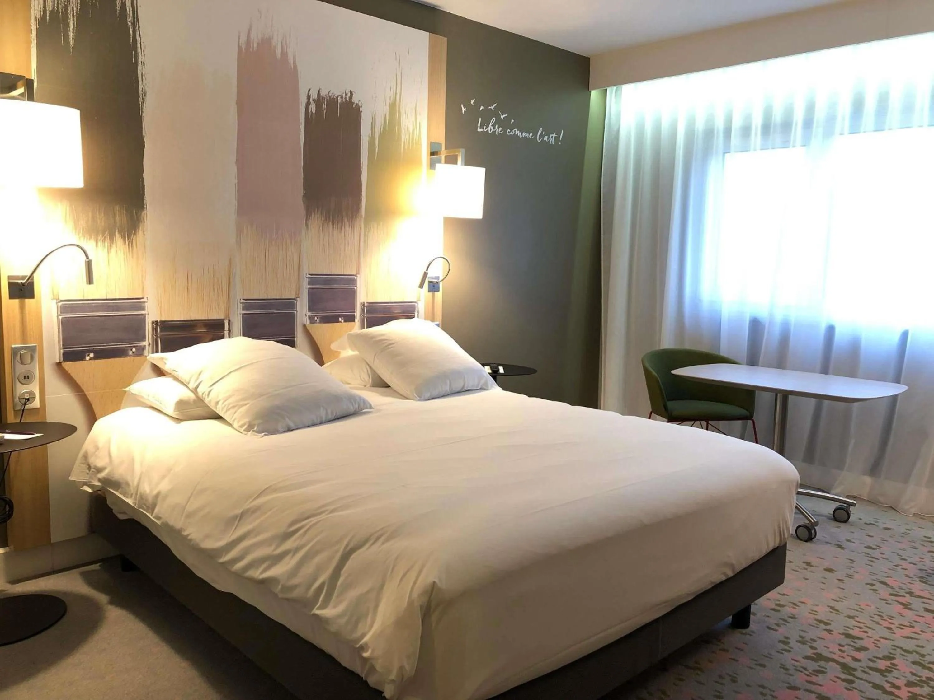 Standard Double Room in Mercure Reims Parc Des Expositions