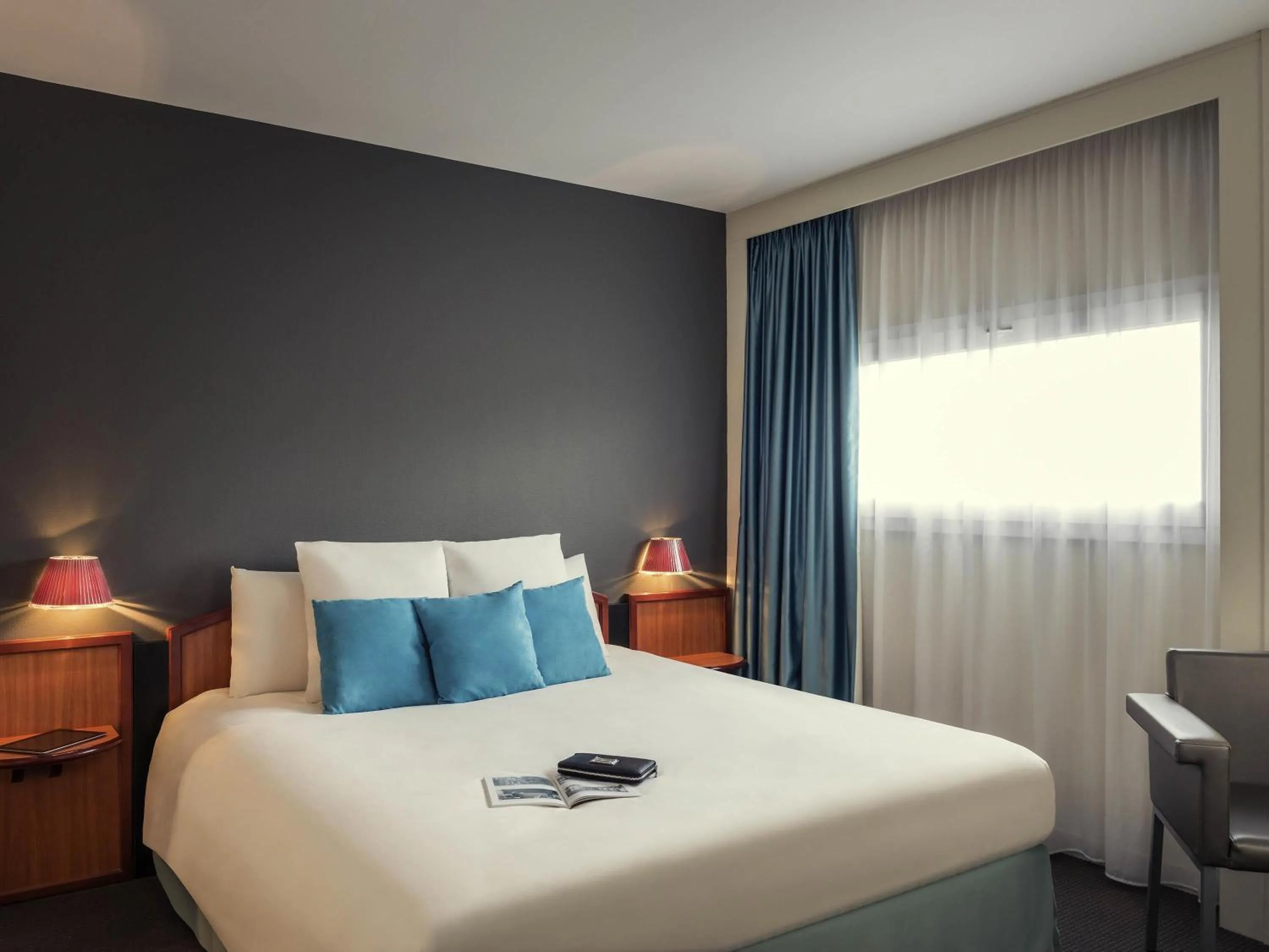 King Suite in Mercure Rennes Centre Gare