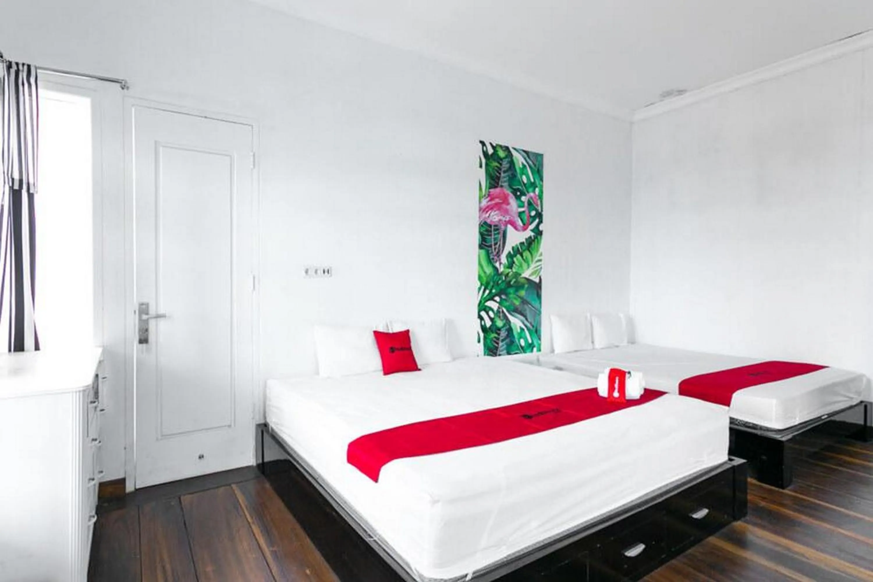 Family Room in RedDoorz near Grojogan Sewu Tawangmangu