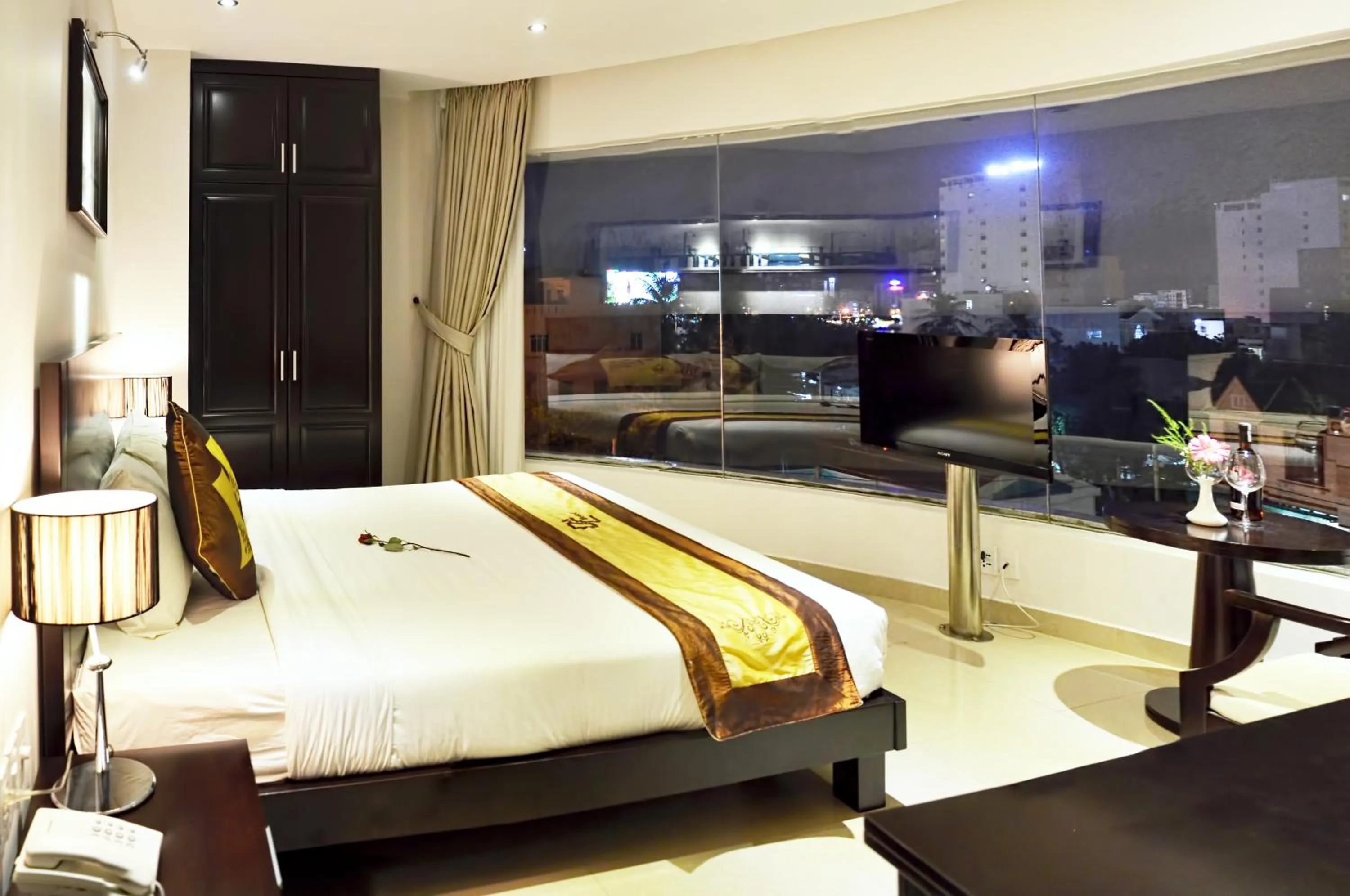 Superior Double Room in D&C Hotel