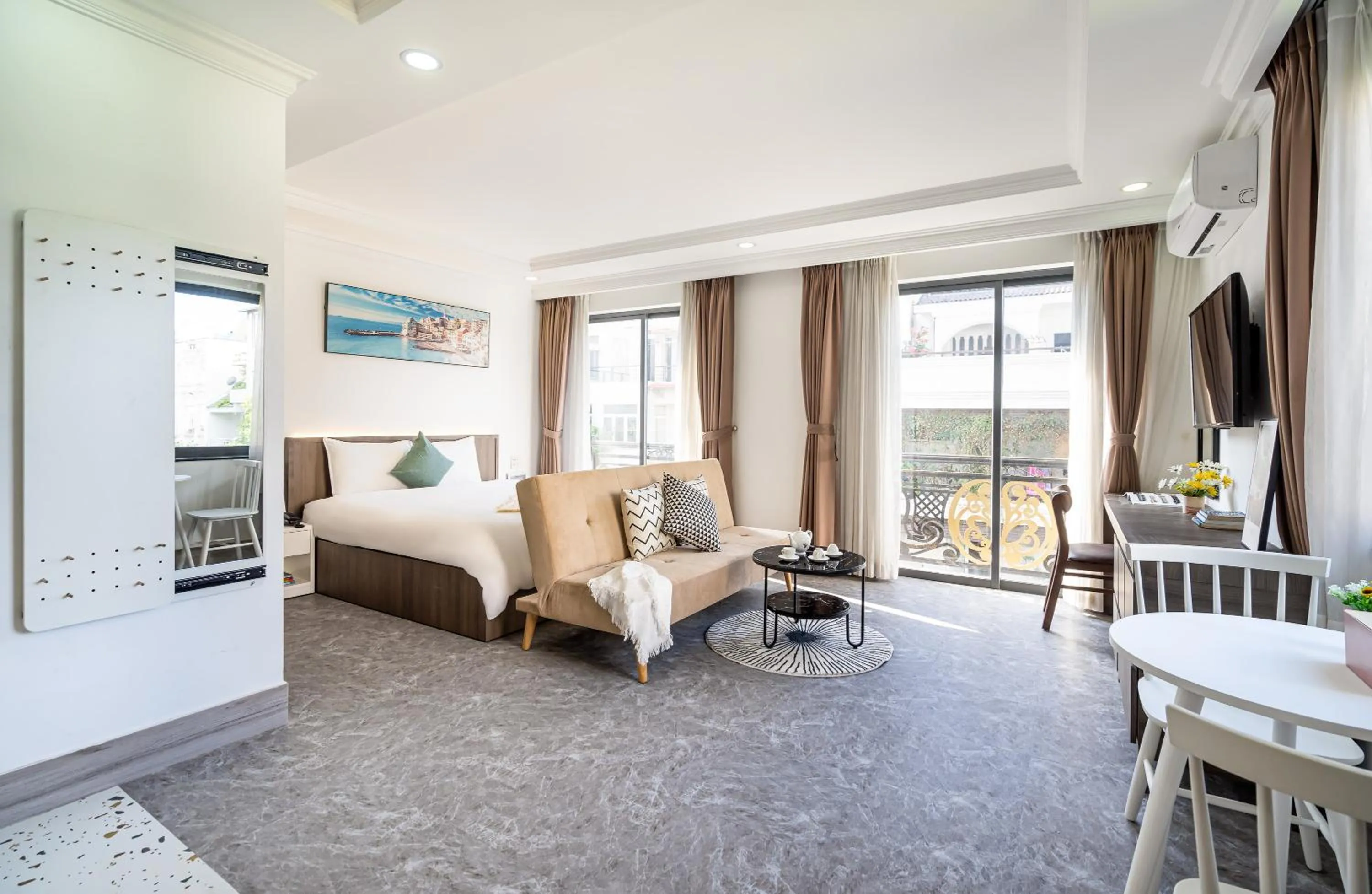 Junior Suite with Balcony in The Royal LandPark - Phu My Hung