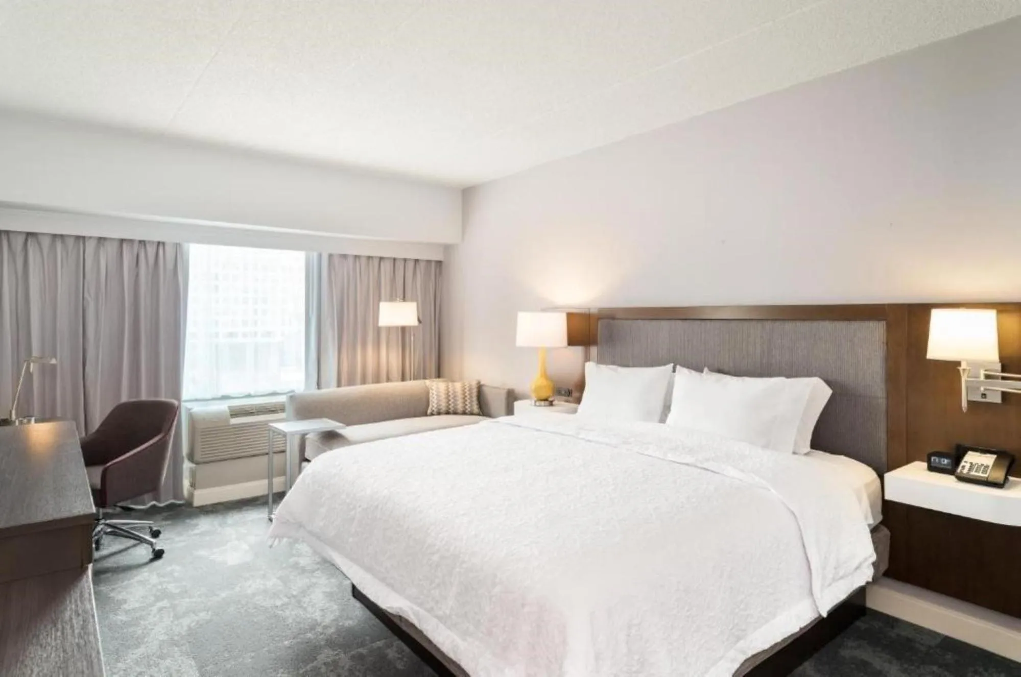 King Room - Mobility Access/Non-Smoking in Hampton Inn Philadelphia Center City-Convention Center