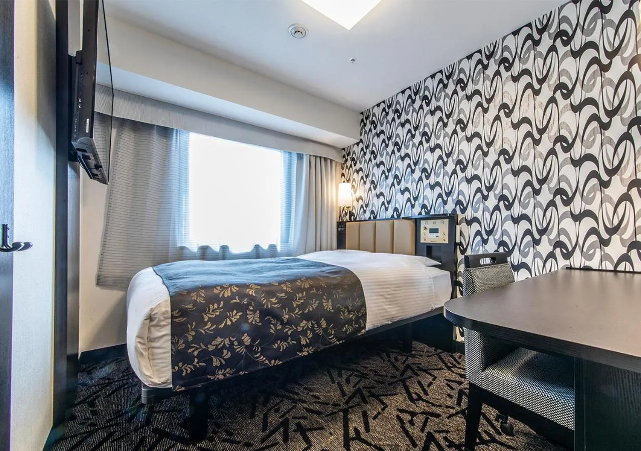 Standard Double Room in APA Hotel Kobe Sannomiya Ekimae