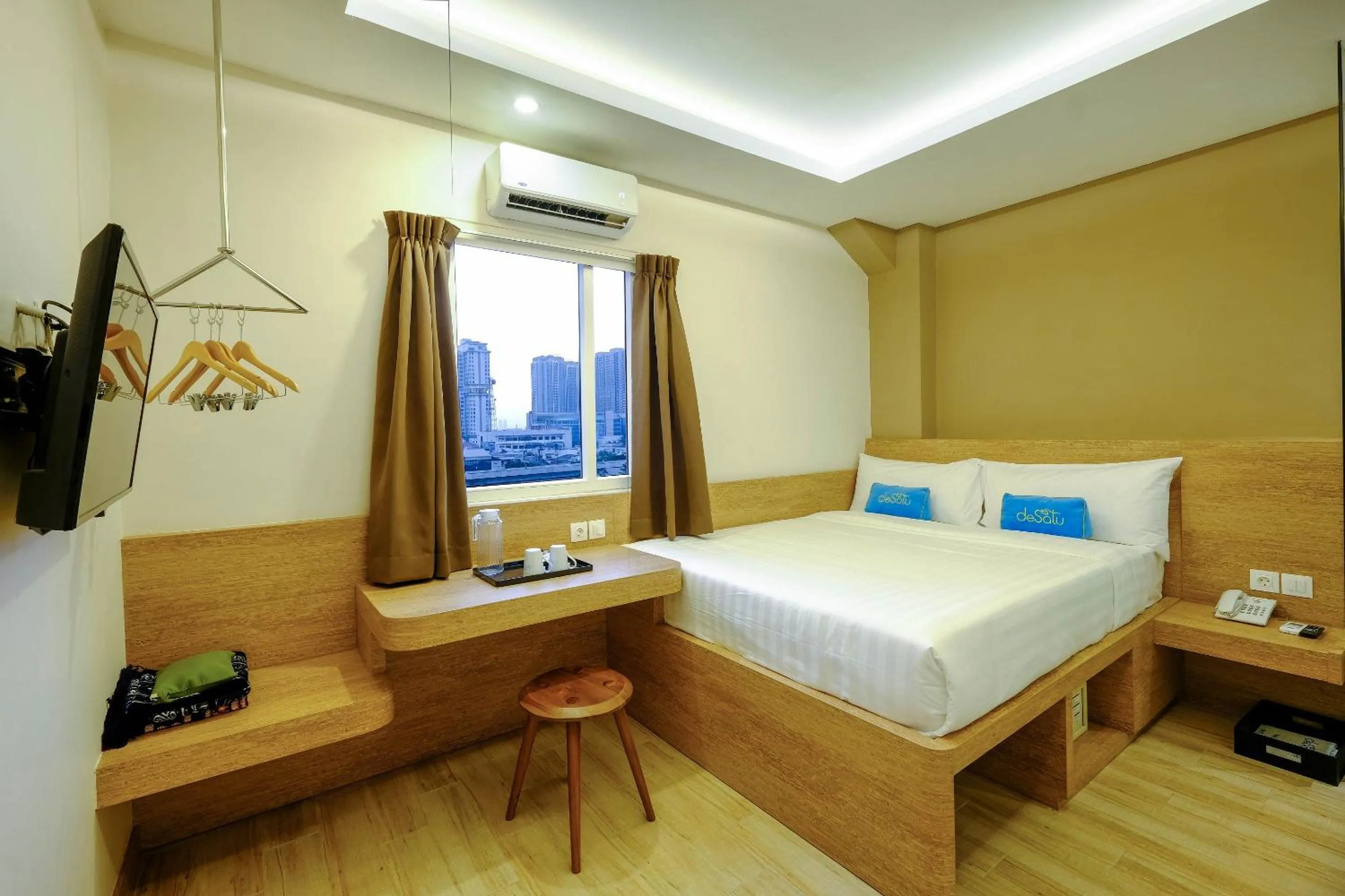Premium Queen Room in Desatu Hotel