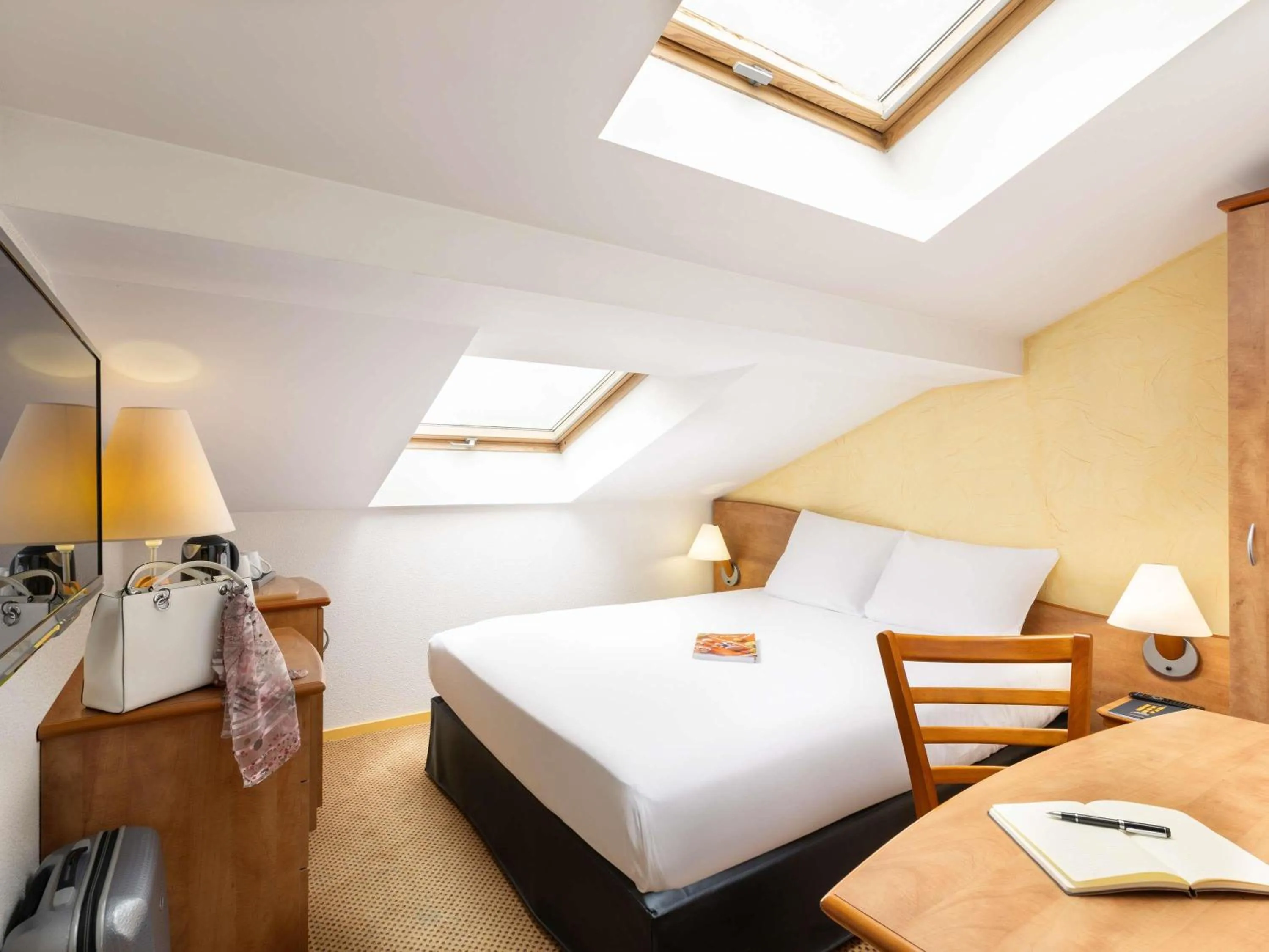 Classic Attic Room with Double Bed in Mercure Epinal Centre