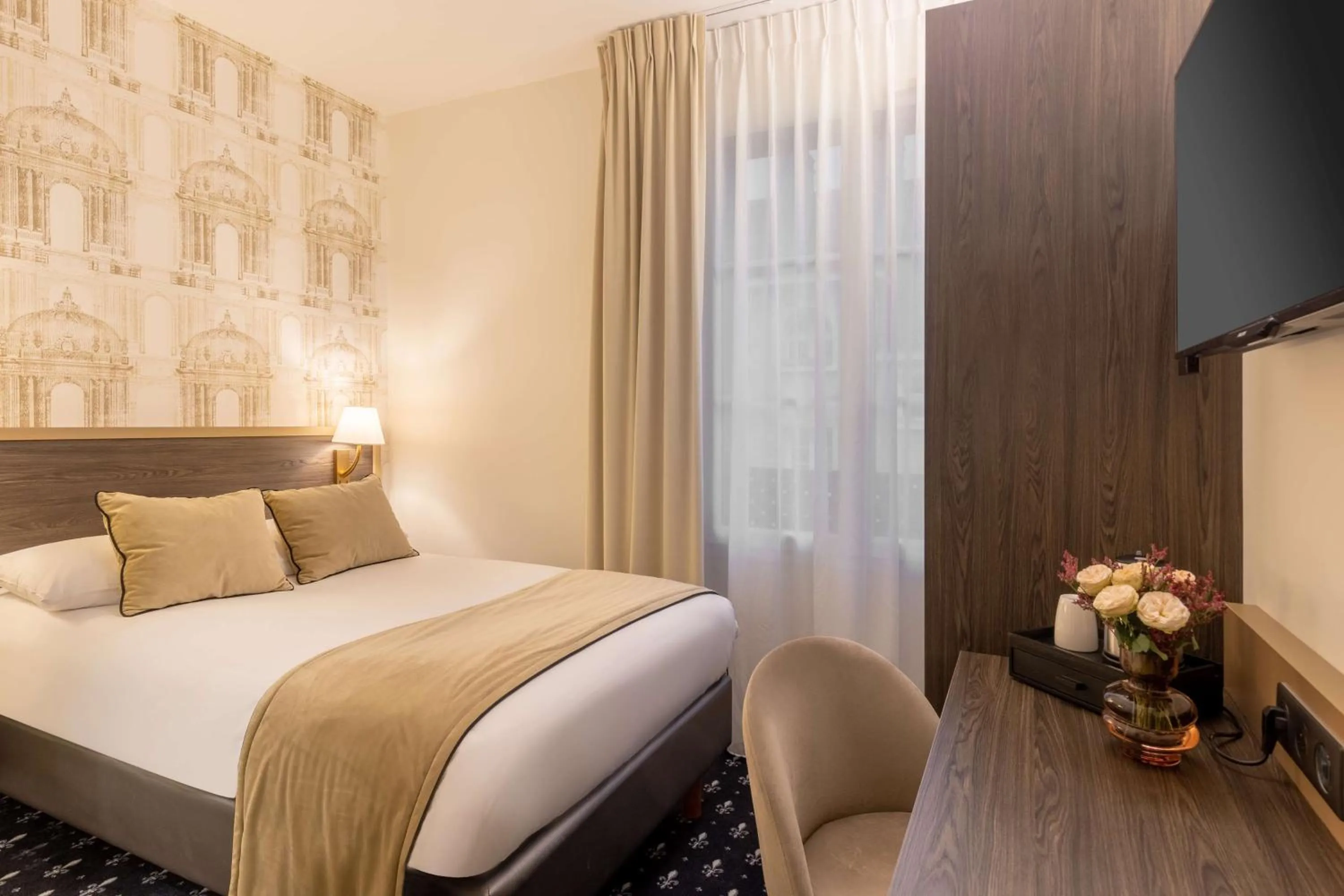 Comfort Single Room with Shower - Non-Smoking in Best Western Royal Hotel Caen