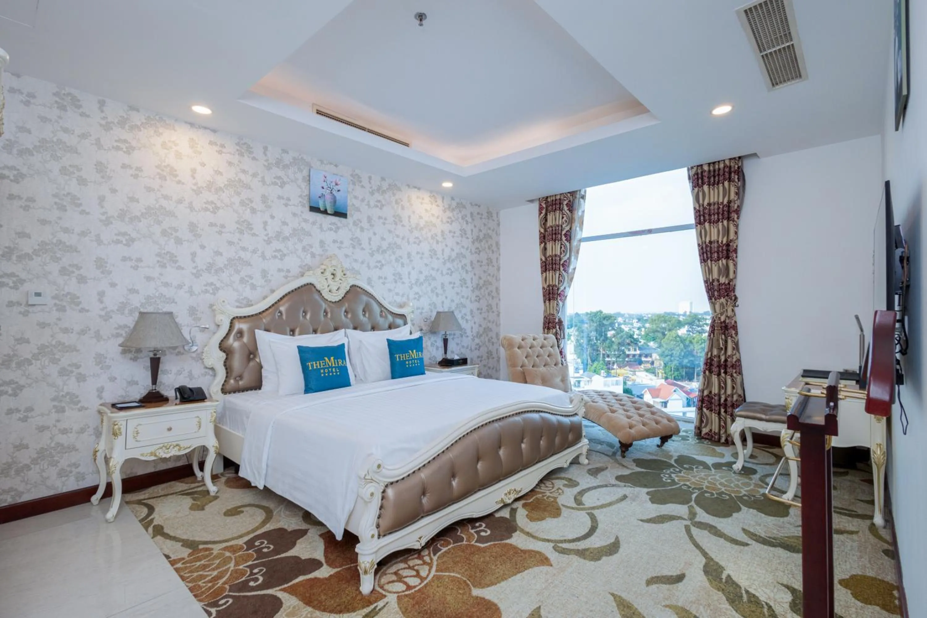 Executive Suite in The Mira Hotel