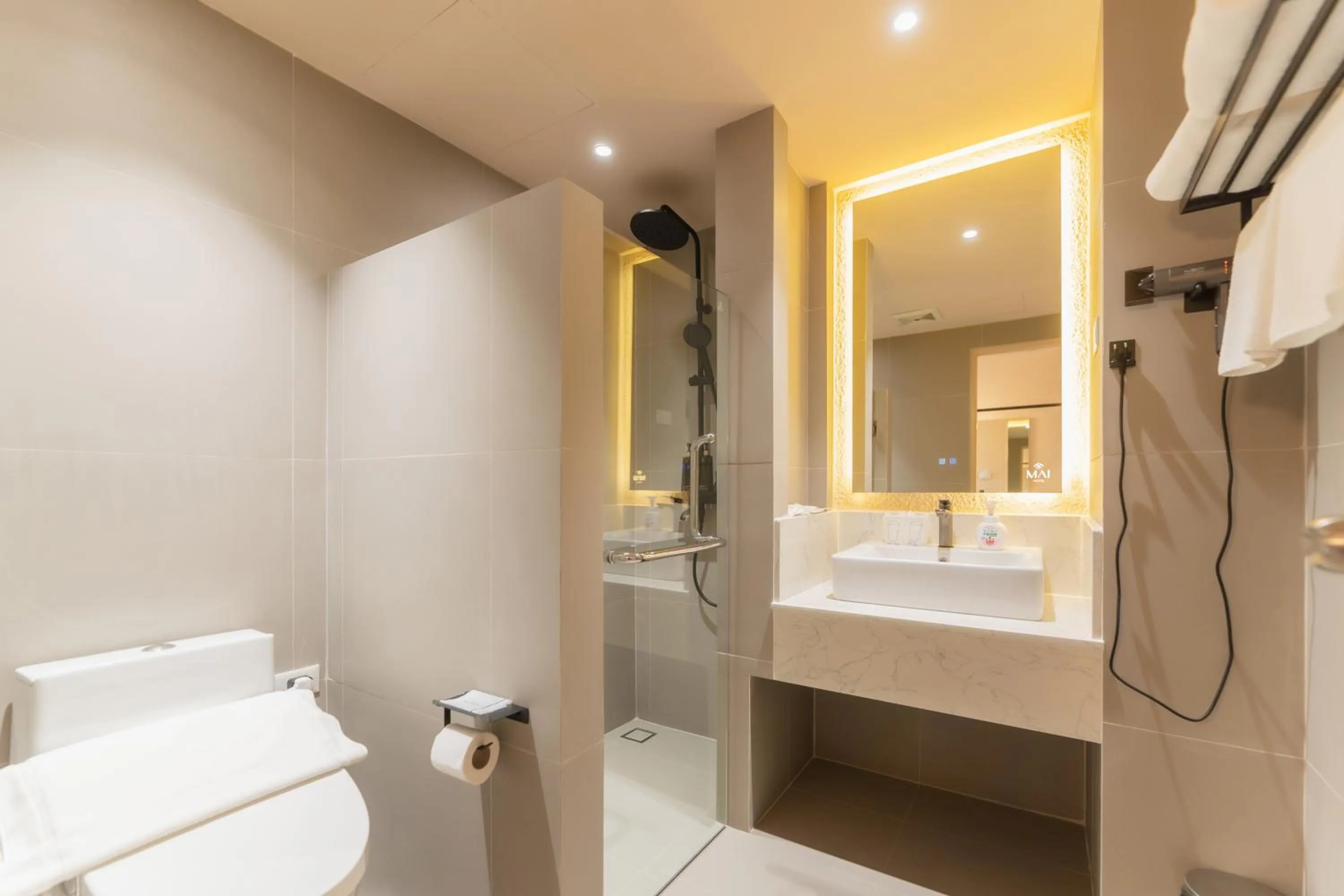 Deluxe Mountain View with Bathtub in Mai Hotel Chiang Mai ใหม่โฮเทล เชียงใหม่