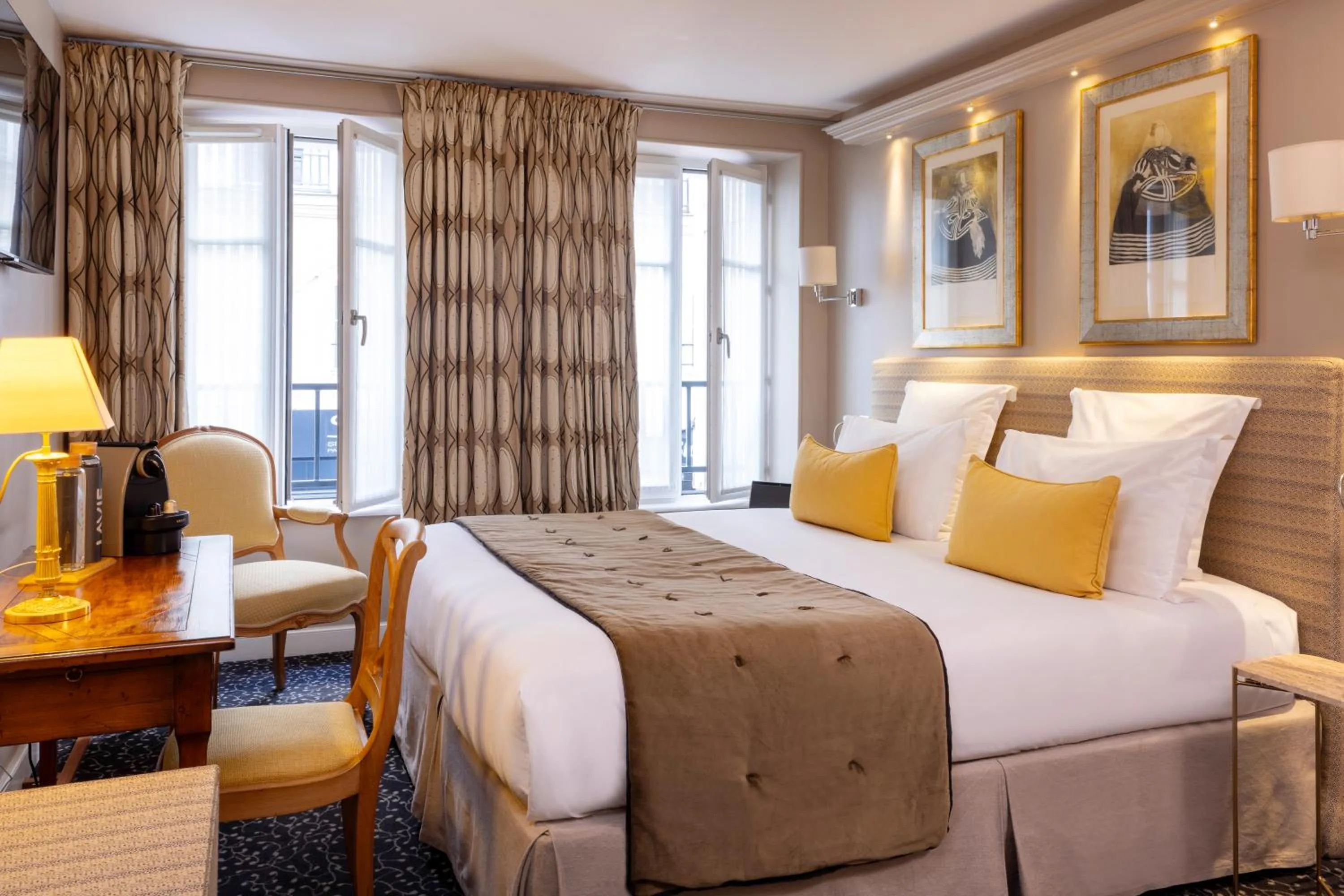 Superior Double or Twin Room in Hôtel Le Relais des Halles