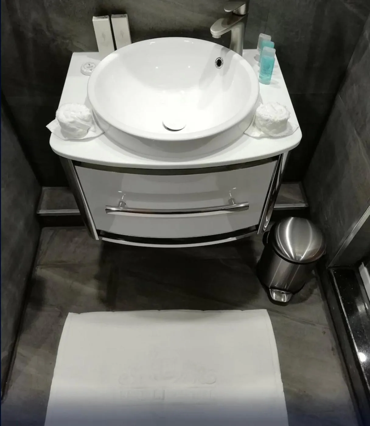 Standard Double or Twin Room in Ferdi Lilly