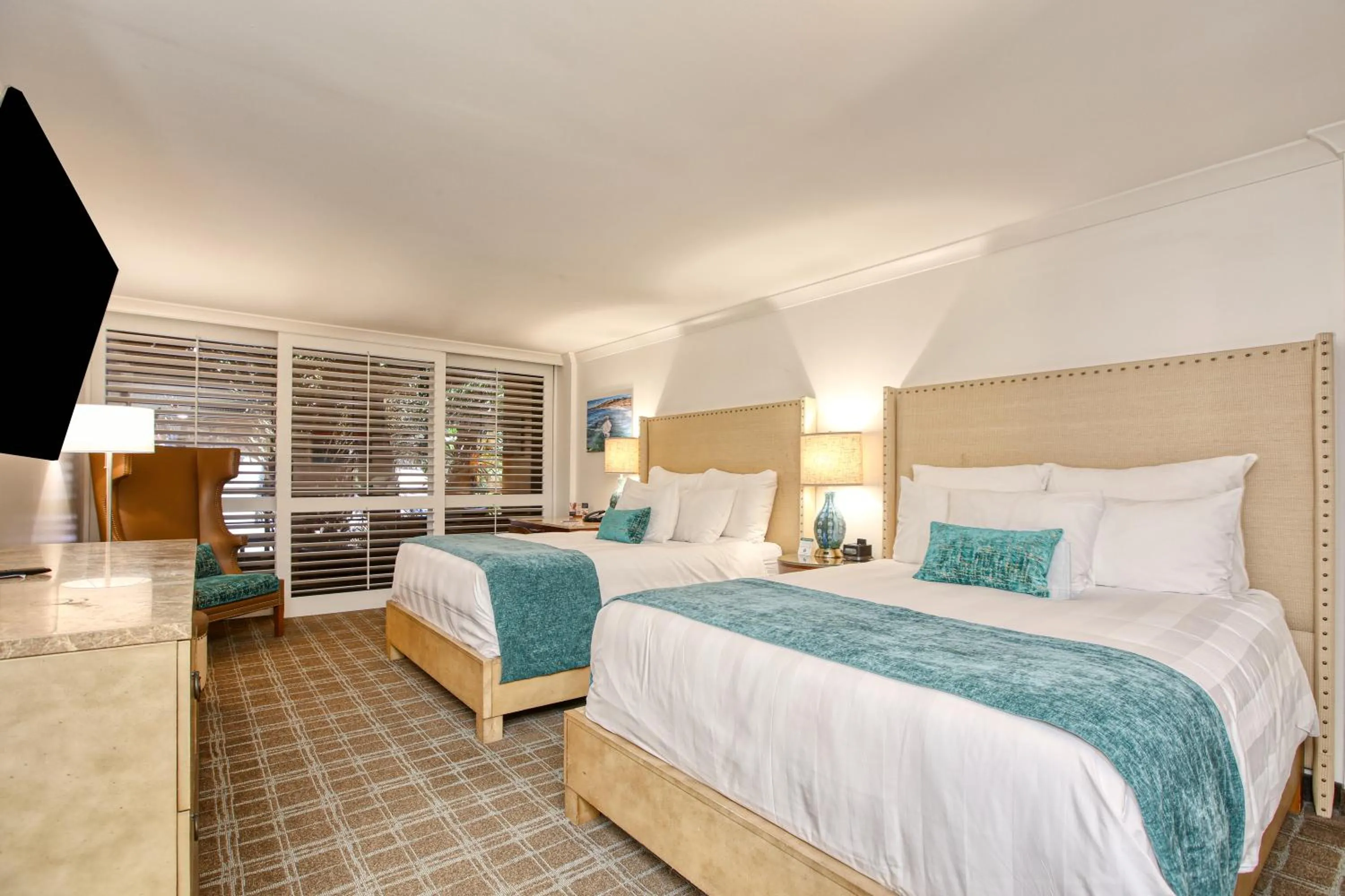 Queen Room with Two Queen Beds - Non-Ocean View in The Cliffs Hotel and Spa