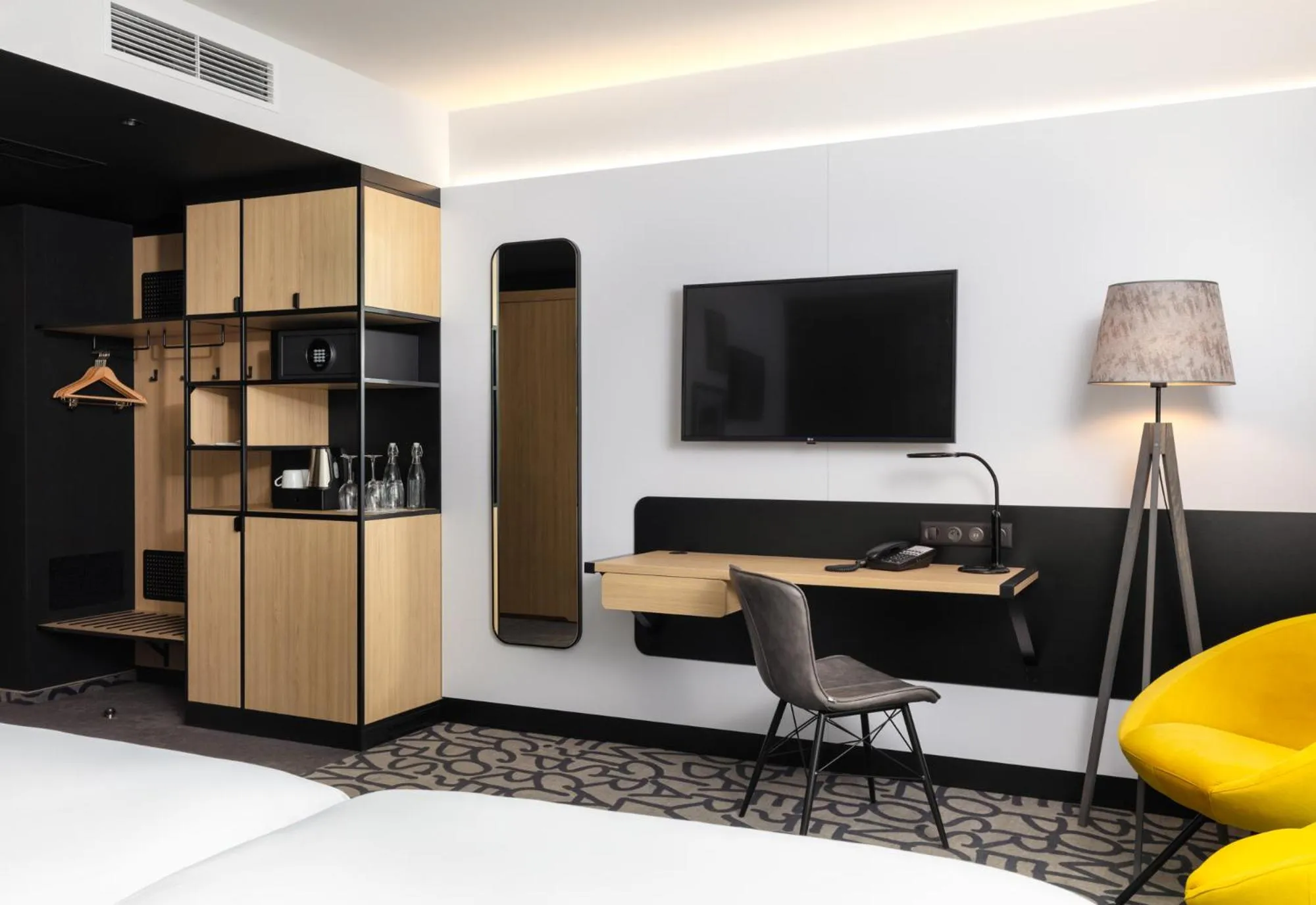 Standard Twin Room in Mercure Warszawa Ursus Station