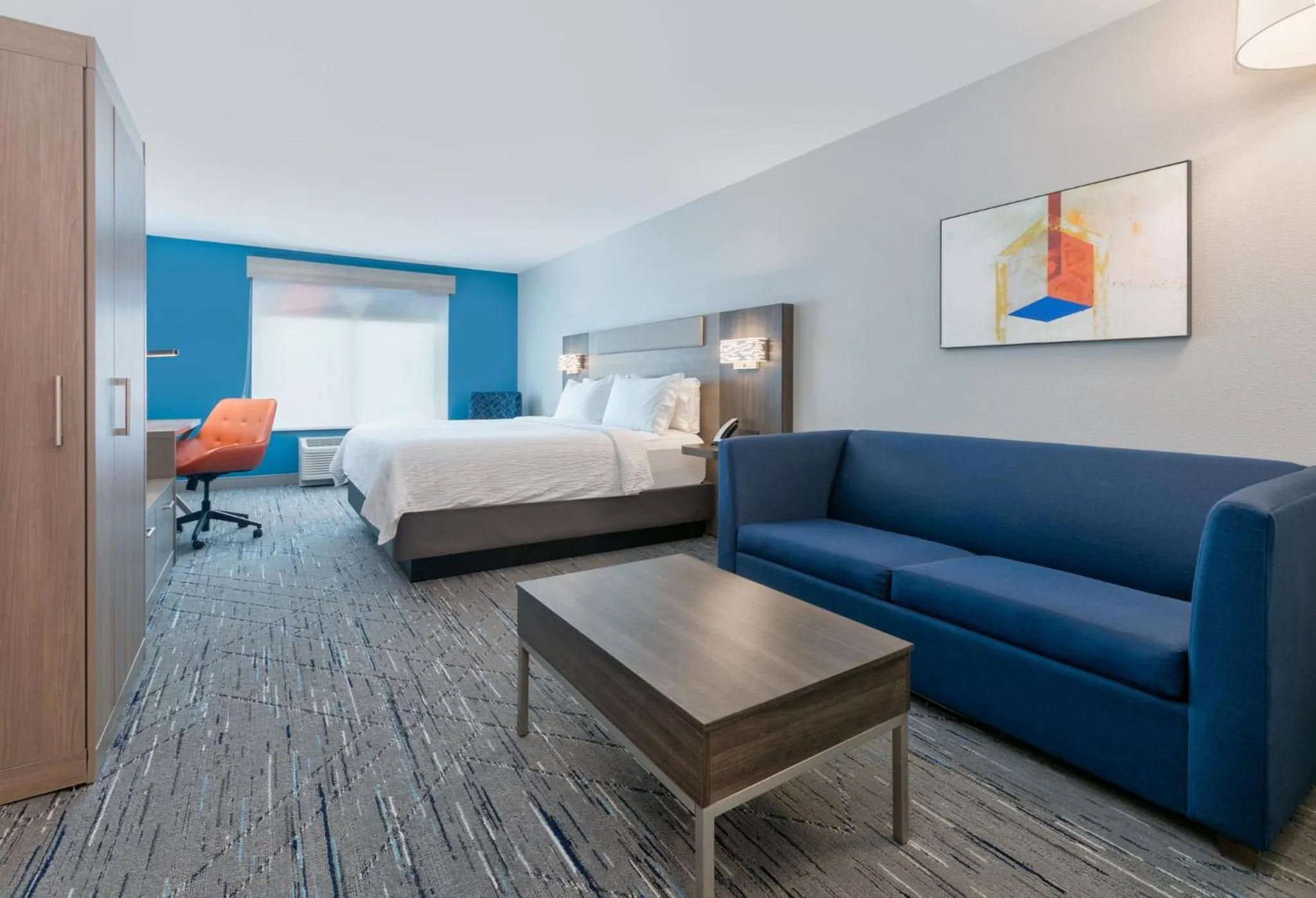King Suite with Sofa Bed in Holiday Inn Express Hotel & Suites Shakopee by IHG