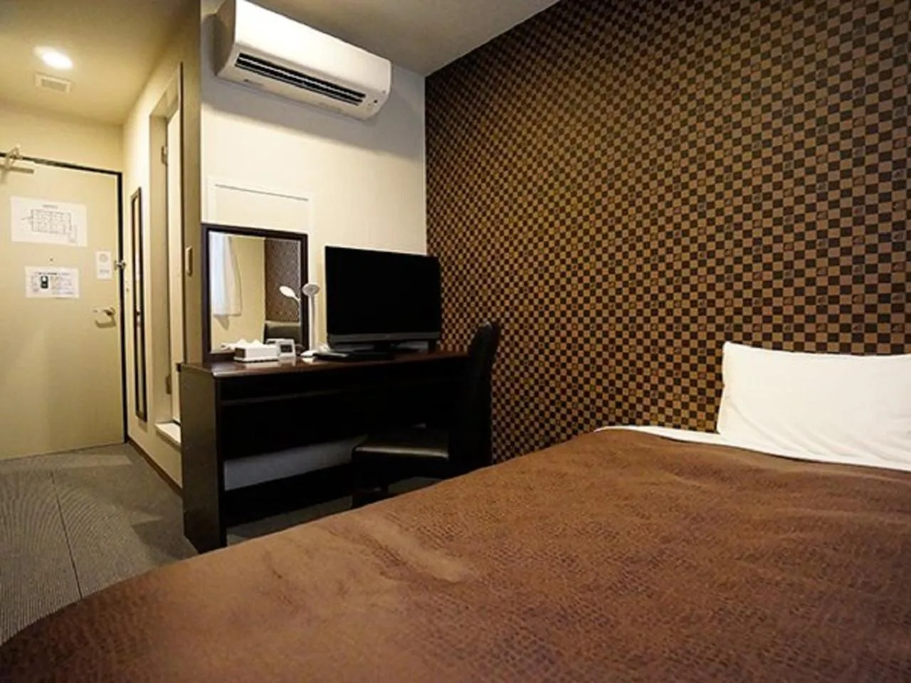 Premium Small Double Room - single occupancy - Smoking in HOTEL LiVEMAX Himeji Ekimae