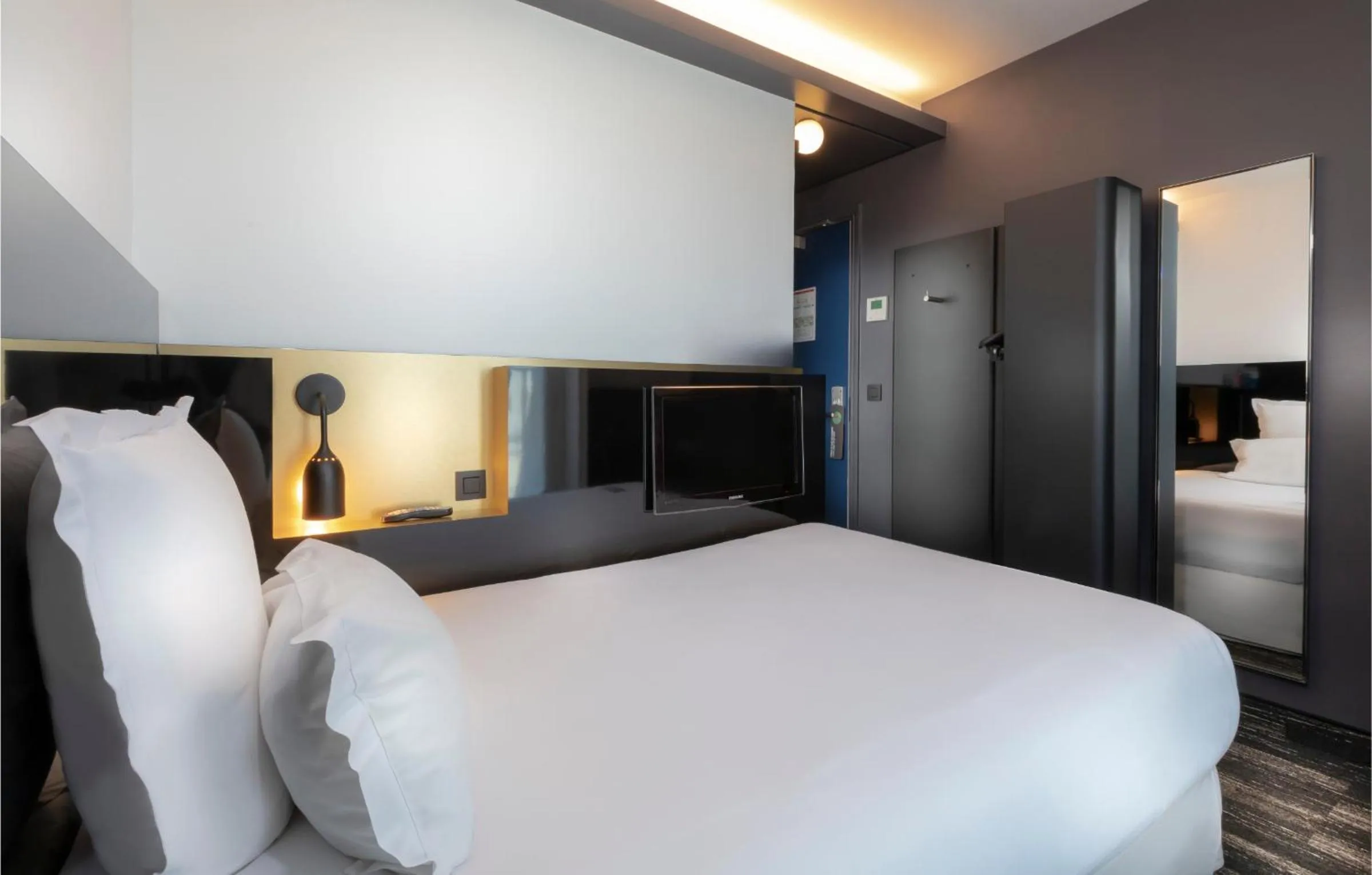 Single Room Cozy in Libertel Gare de L'Est Francais