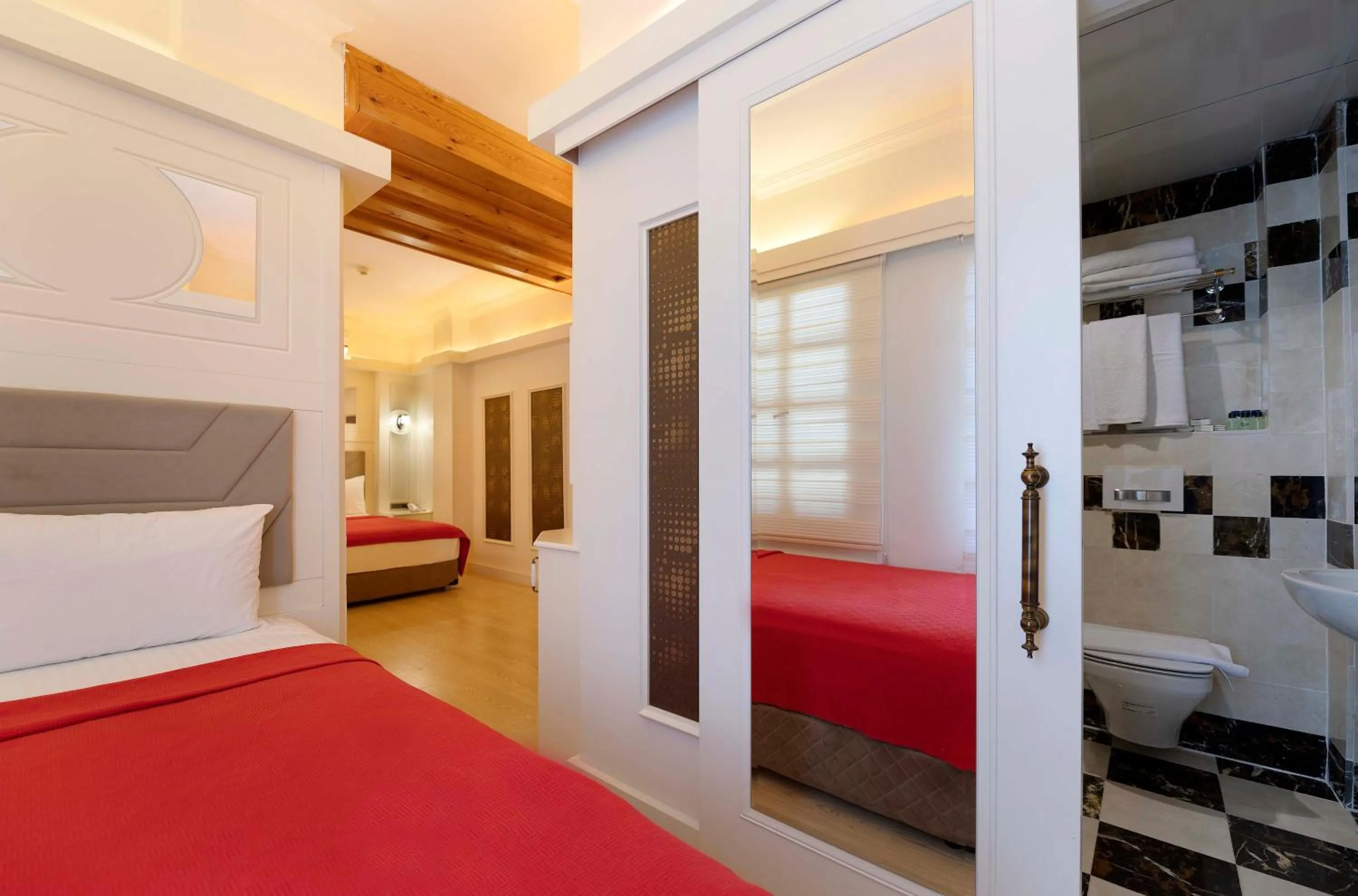 Family Room in Castle Old Town Hotel