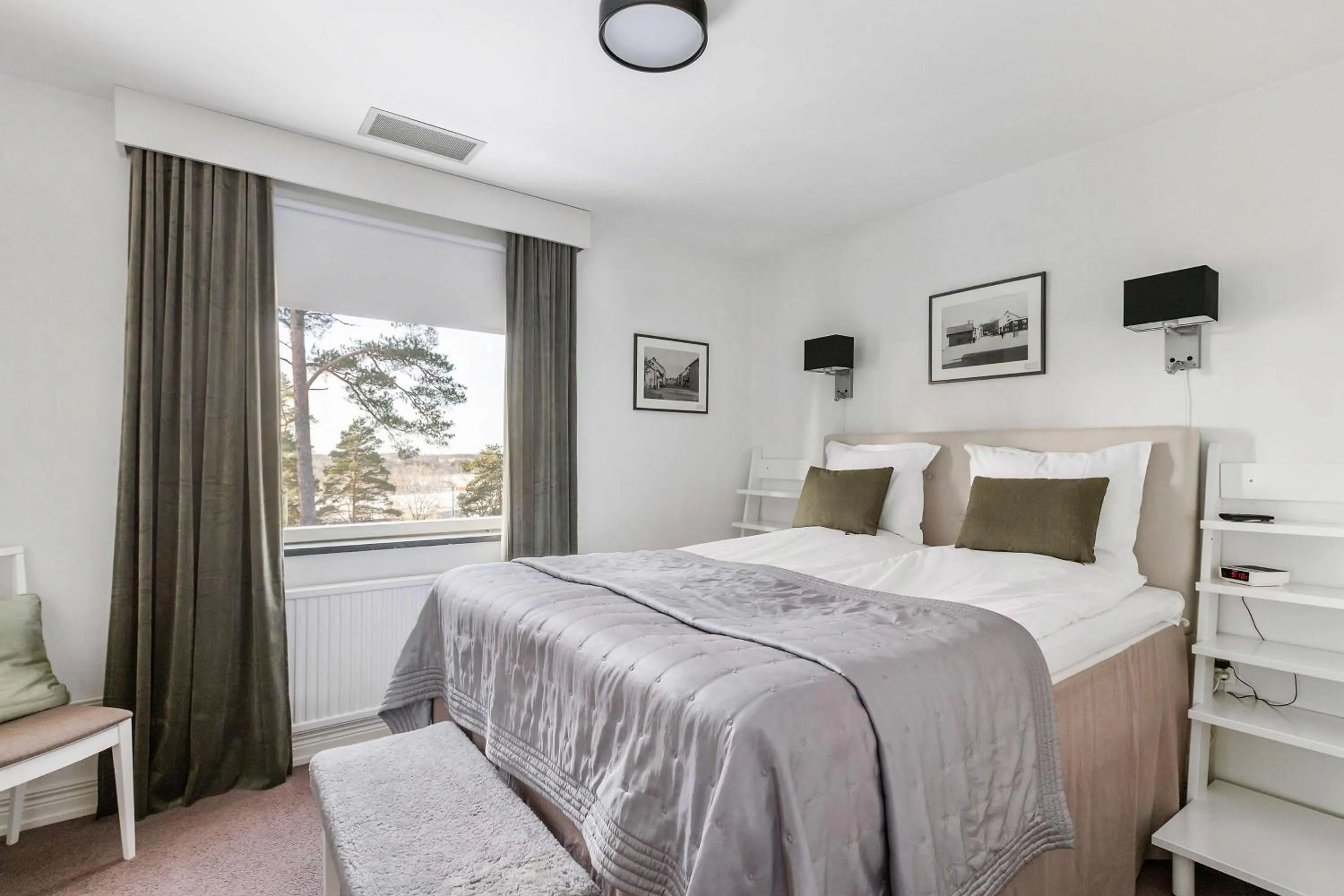 Family King Room with Sofa Bed in Hotel Malmkoping, BW Signature Collection