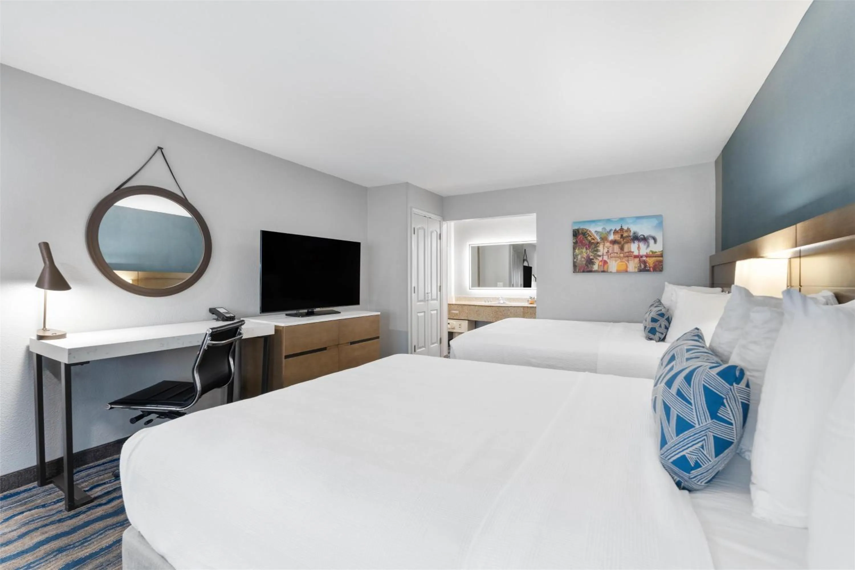 Queen Room with Two Queen Beds- Non-Smoking in Best Western San Diego/Miramar Hotel