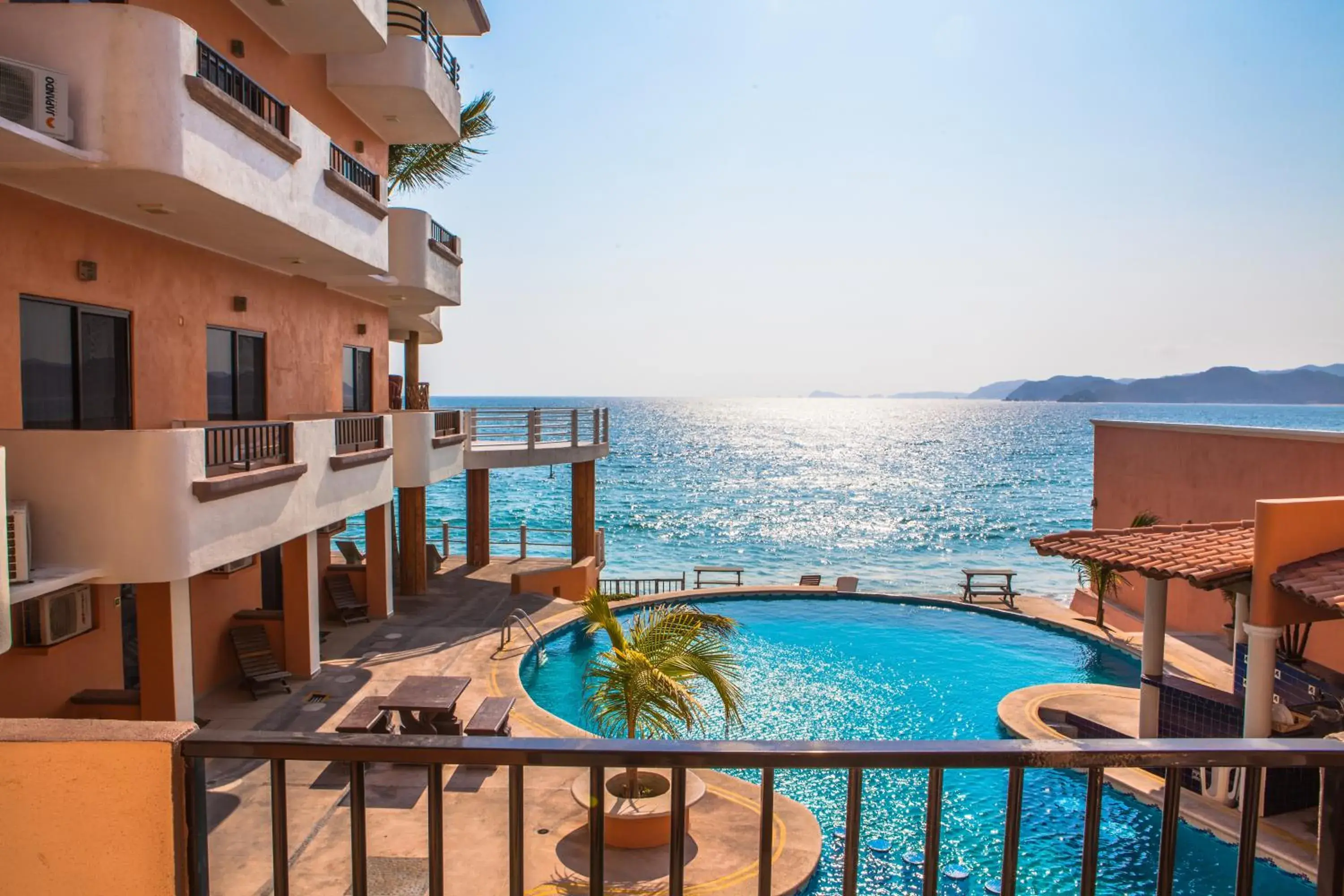 Hotel La Alondra Hotel La Alondra