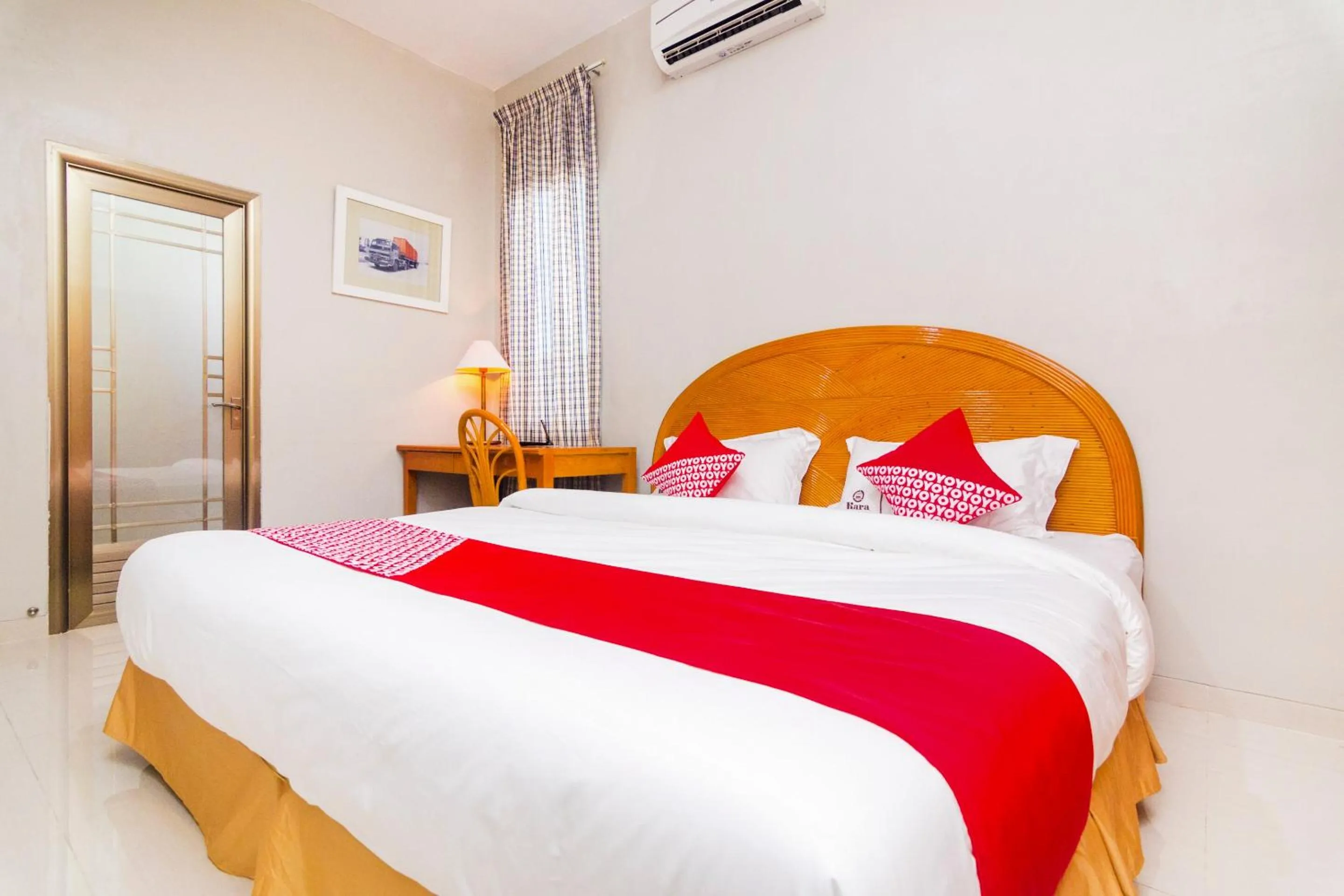 Standard Double Room in Capital O 1867 Kara Guest House
