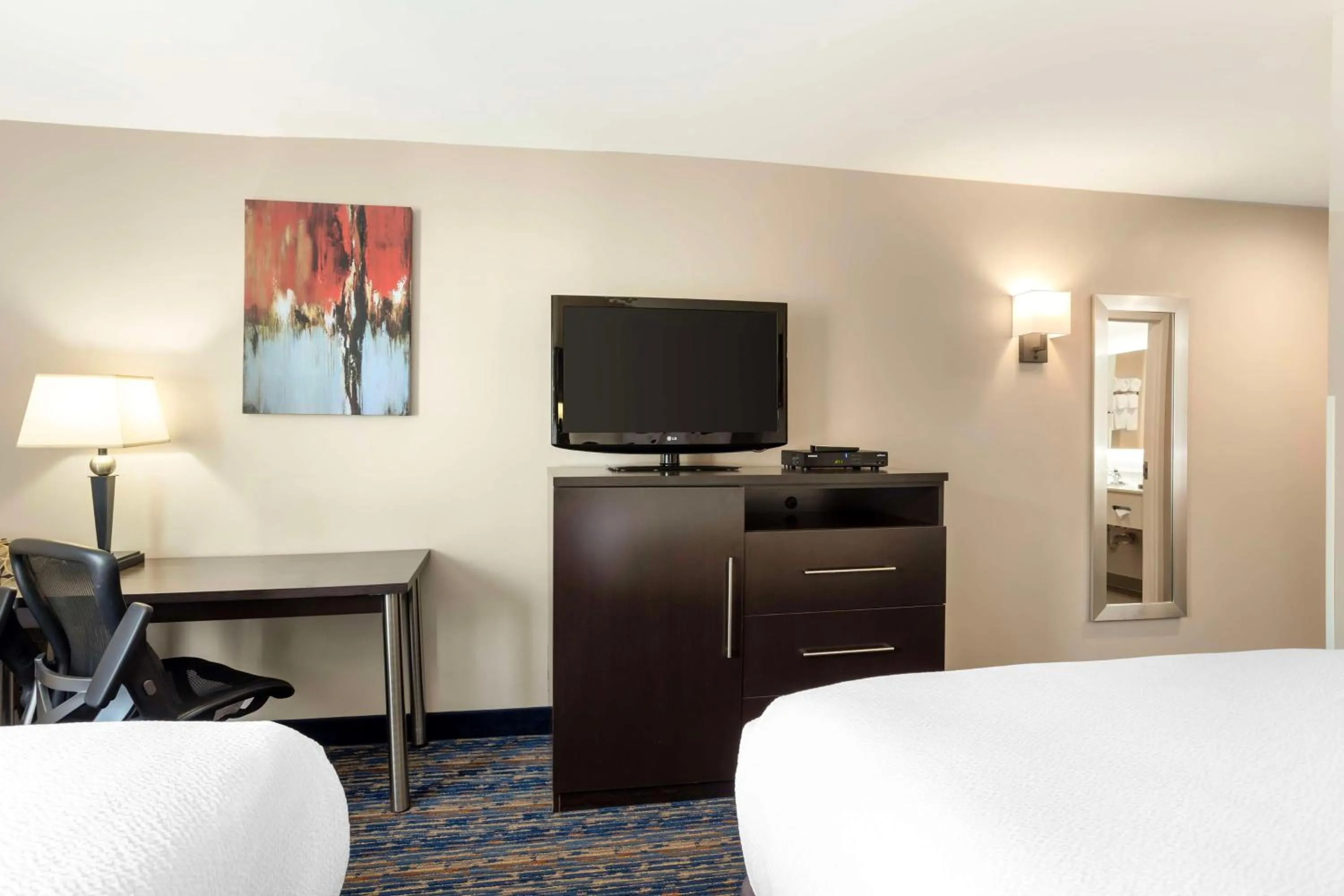 Queen Room with Two Queen Beds - Non-Smoking in Best Western Plus Fairfield Hotel