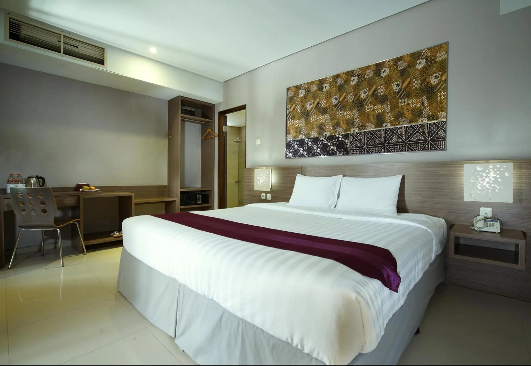 Deluxe Double Room in Top Malioboro Hotel Jogja