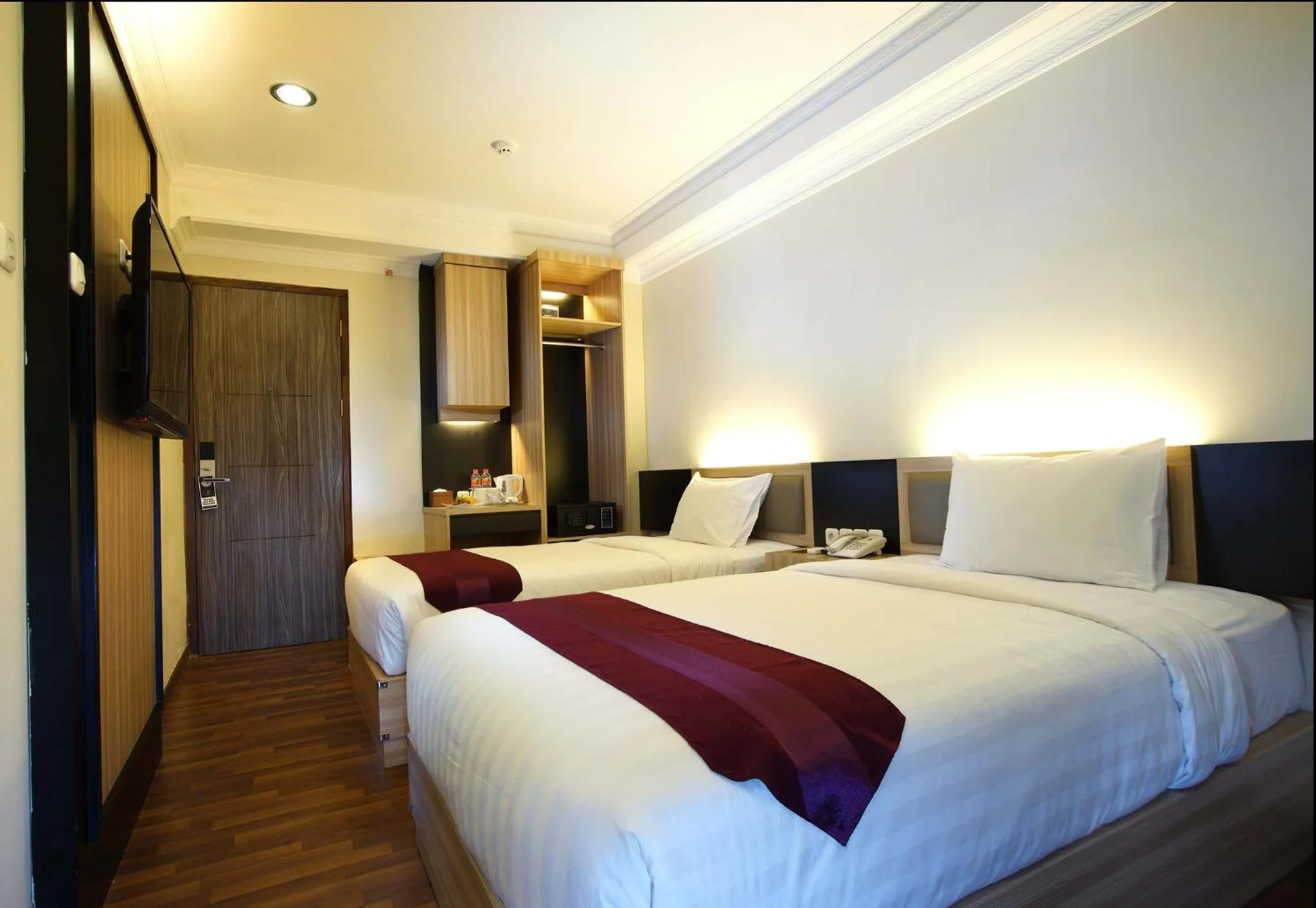 Business Twin Room in Top Malioboro Hotel Jogja