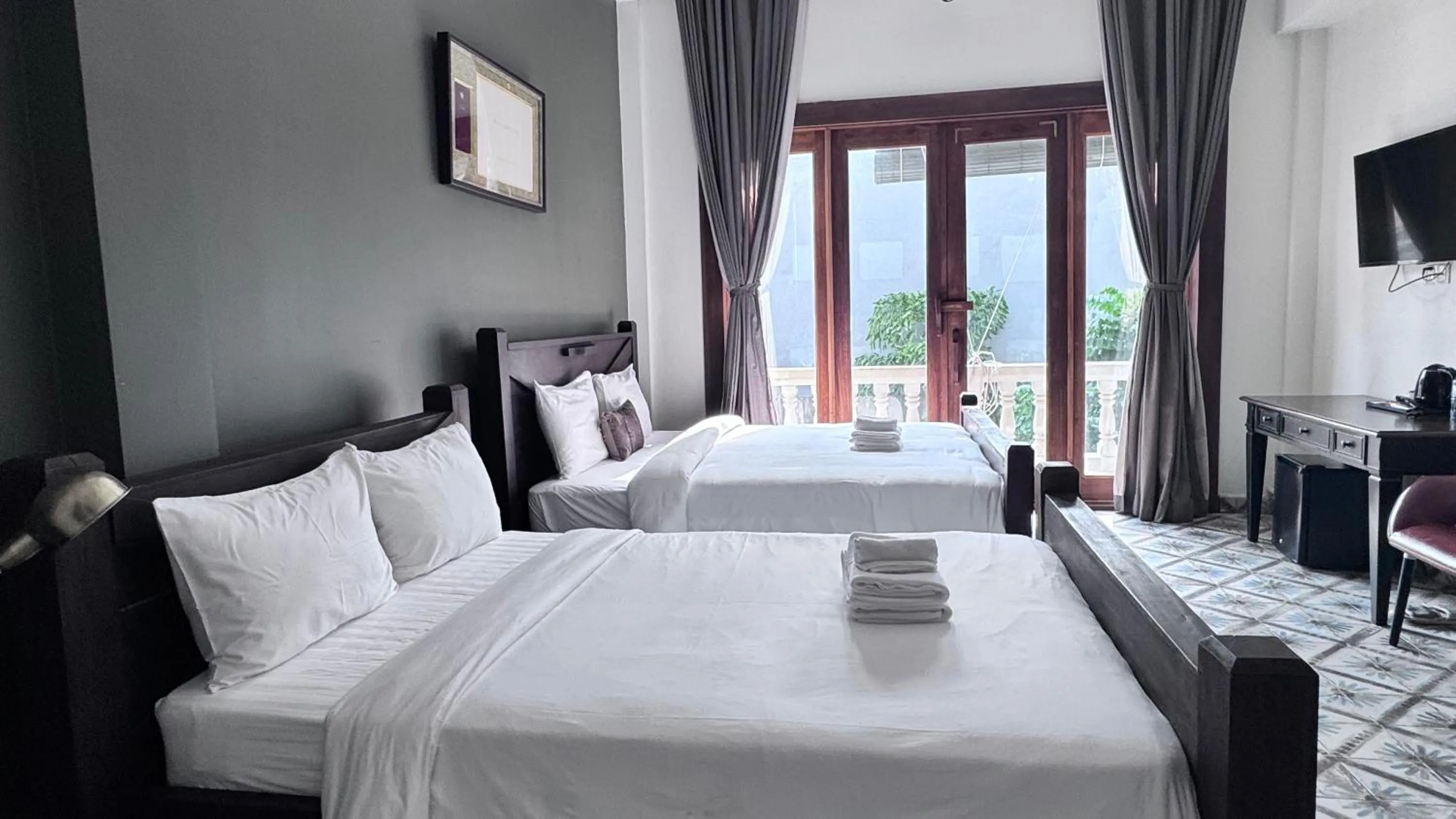 Deluxe Family Room in The J Break Boutique