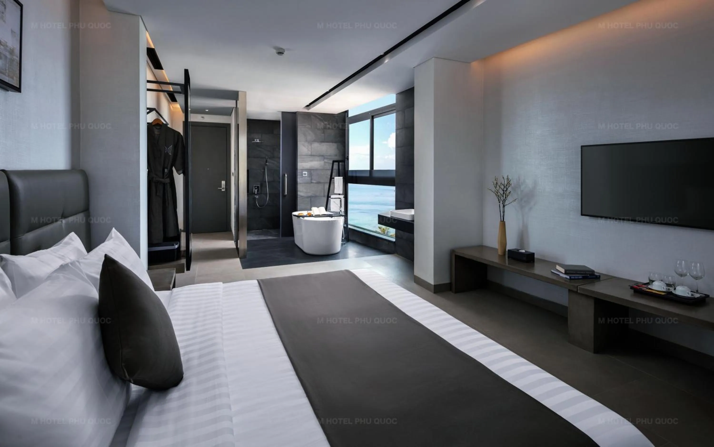 Deluxe Double Suite in M Hotel Phu Quoc