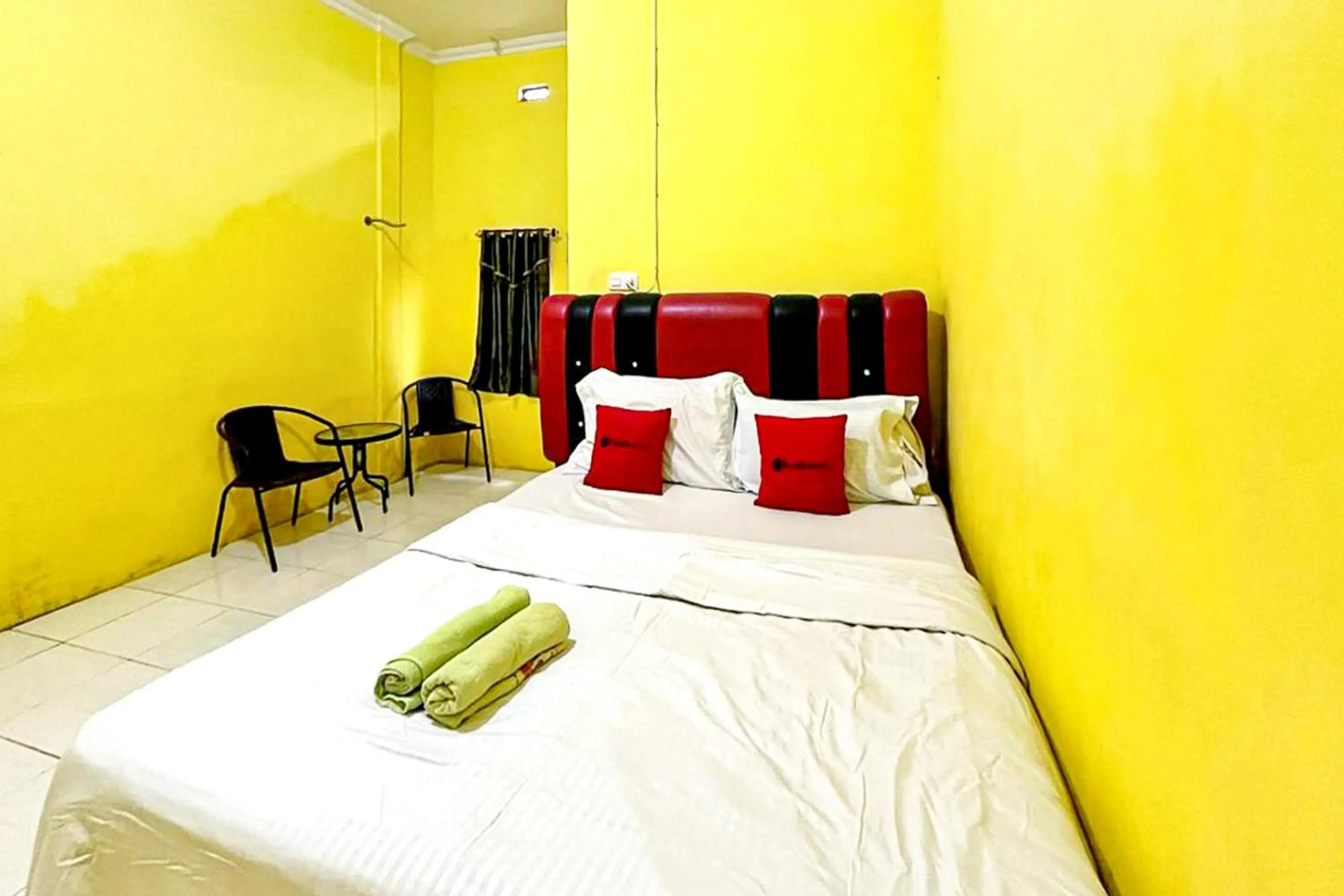 Standard Double Room in Hotel Alam Lestari RedPartner