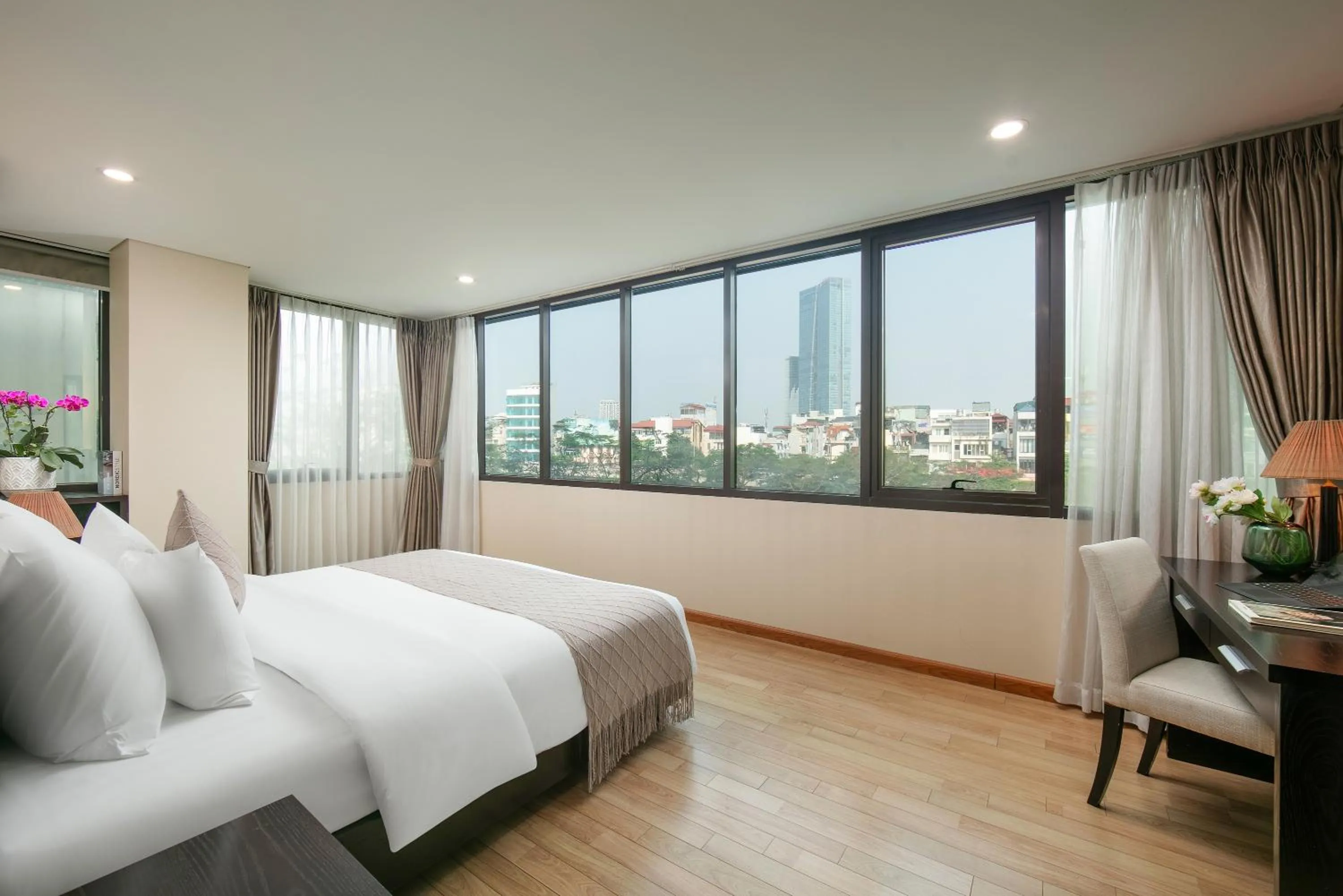 Deluxe Apartment in HB Serviced Apartment - 121B Quan Hoa