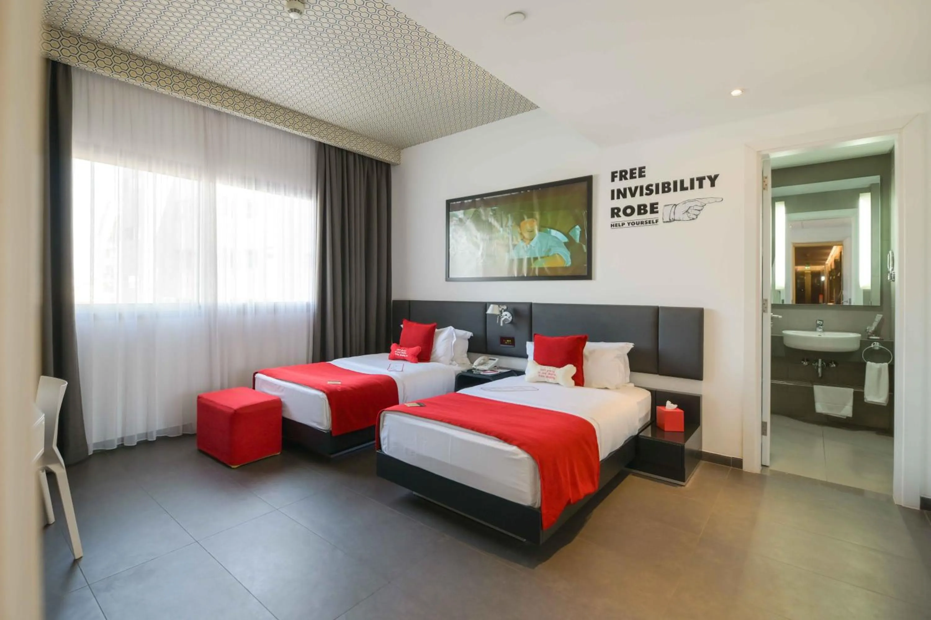 Deluxe Twin Room in The Smallville Hotel