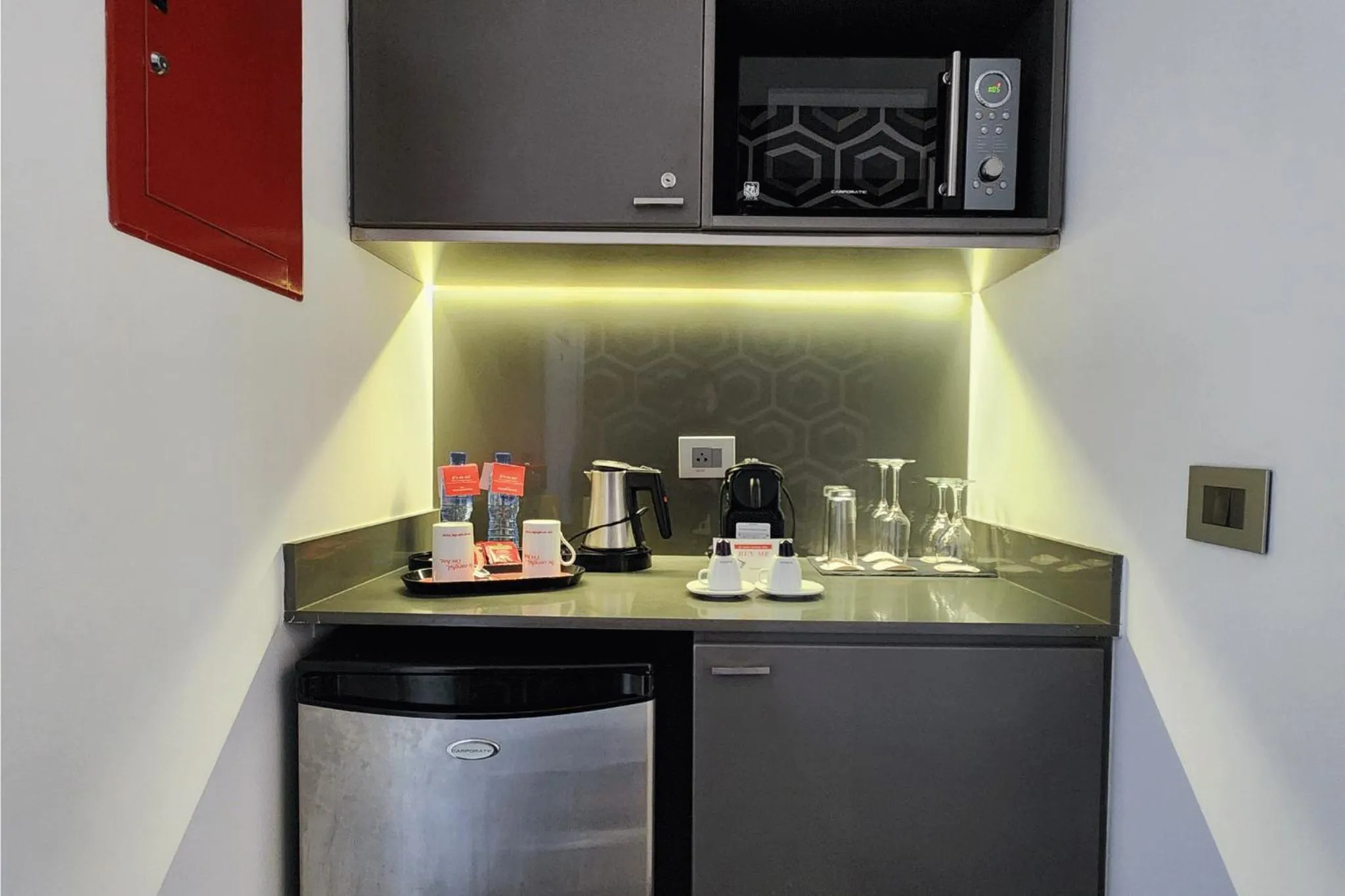 Premium King Room with Balcony in The Smallville Hotel