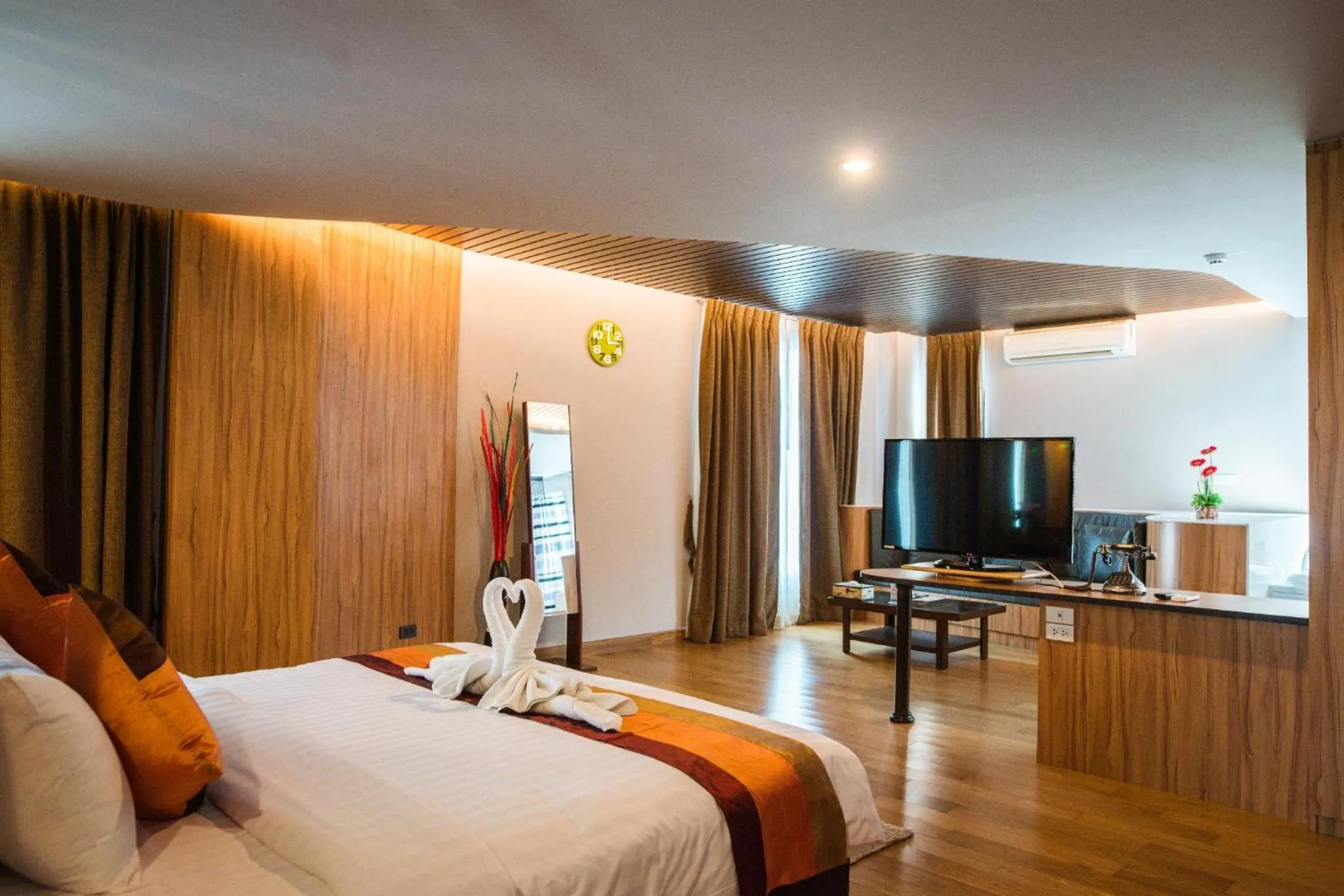 Suite in Mantra Varee Hotel