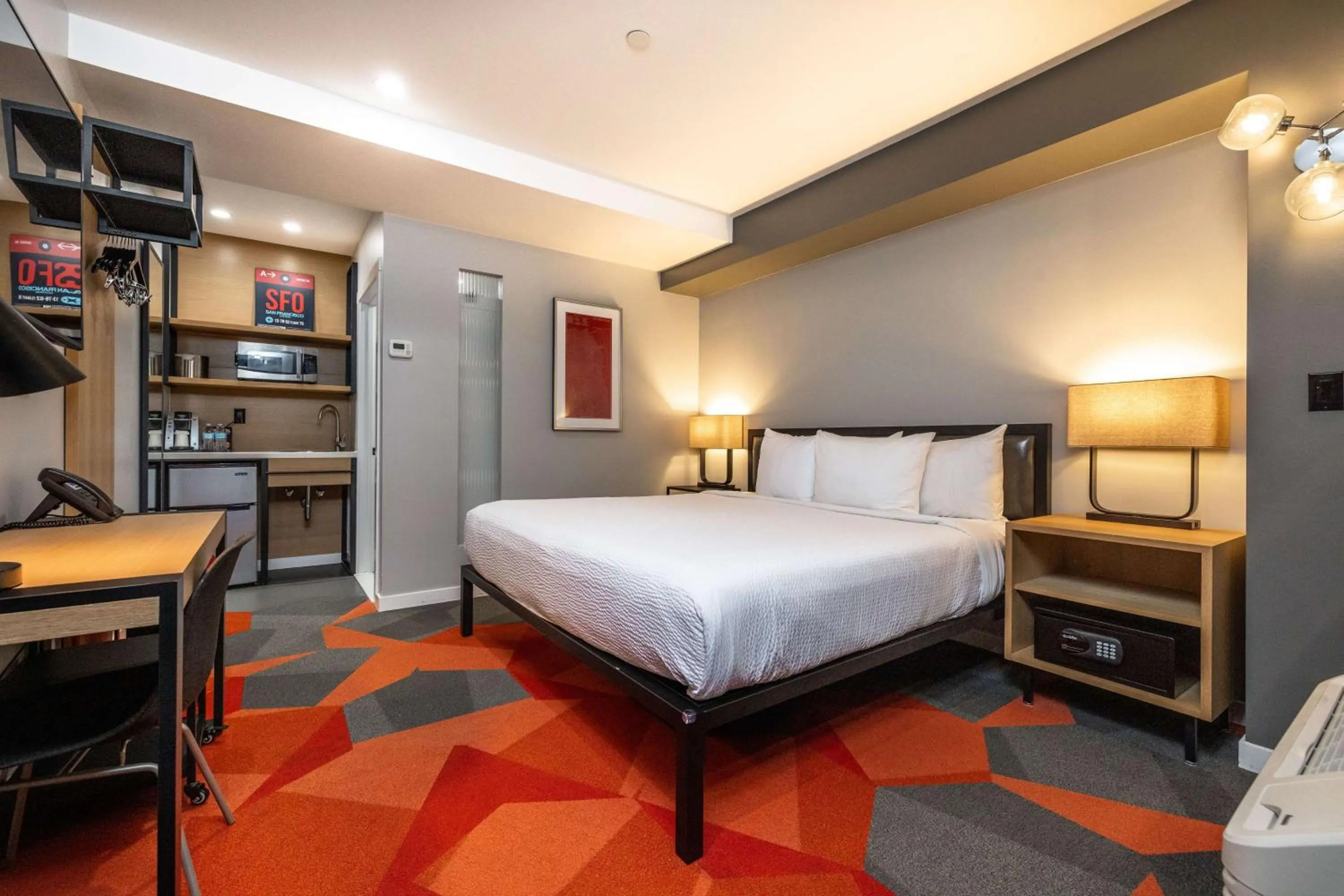 King Room in Infinity Hotel San Francisco, Tapestry Collection by Hilton