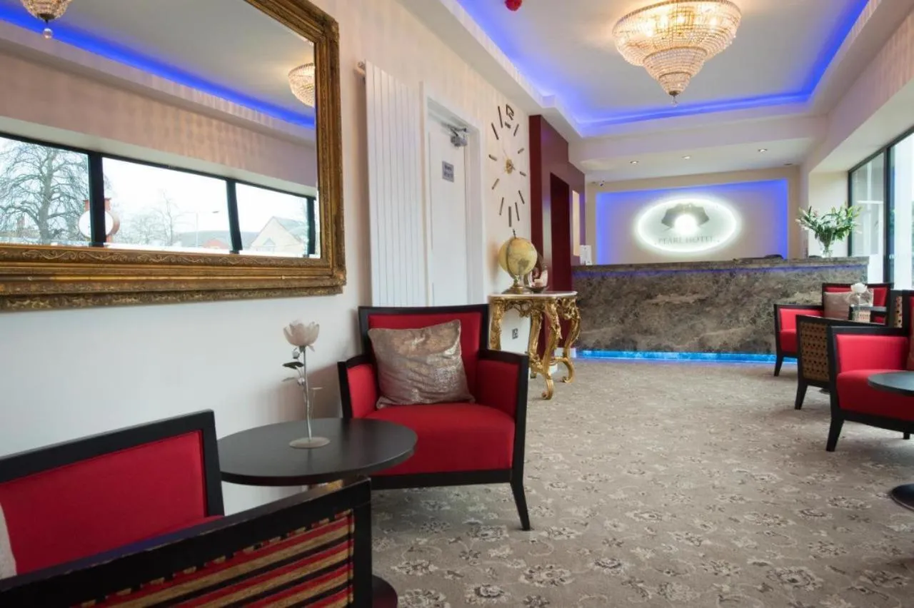 Budget Double Room in The Pearl Hotel