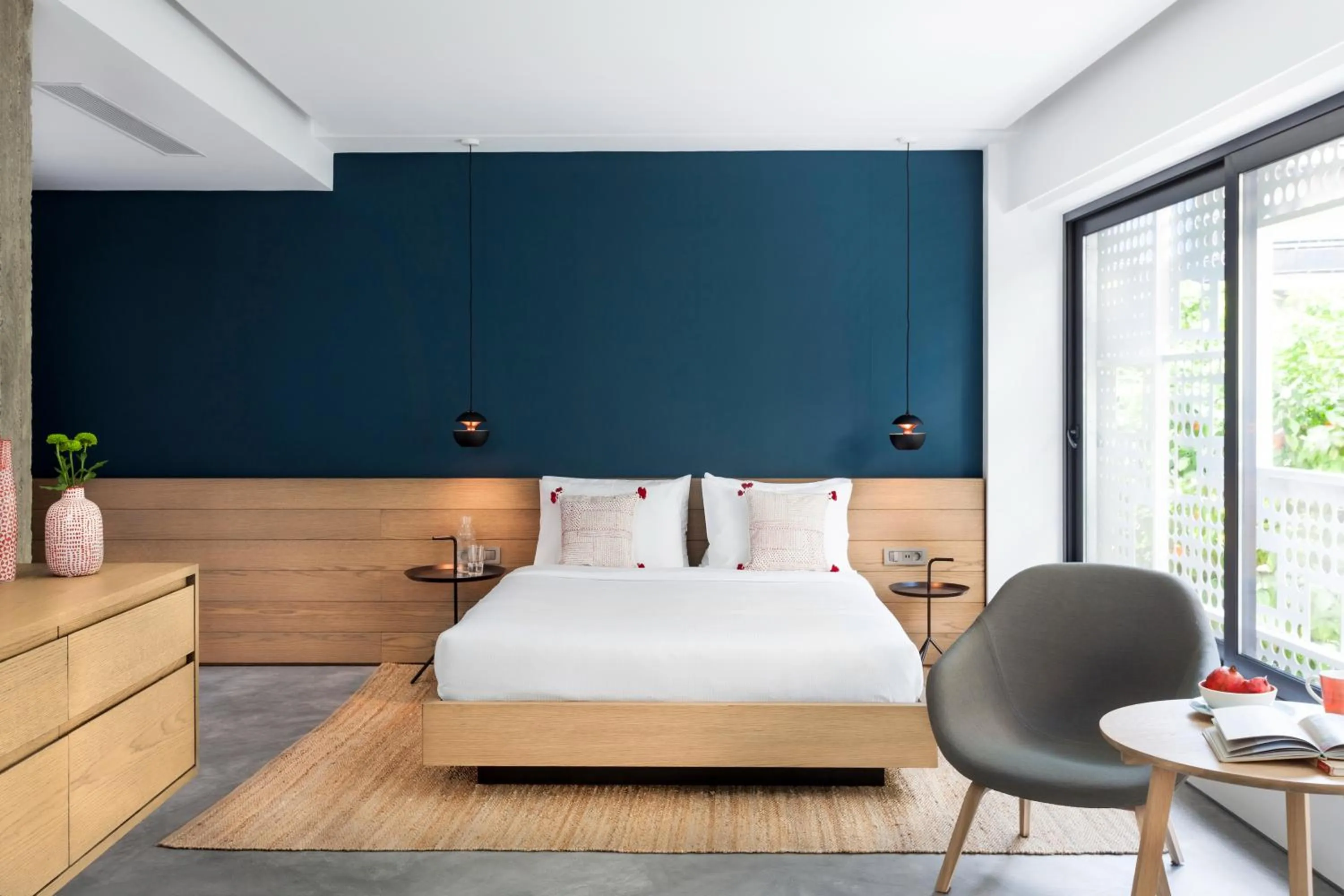 Street View Studio in Urban Stripes Athens