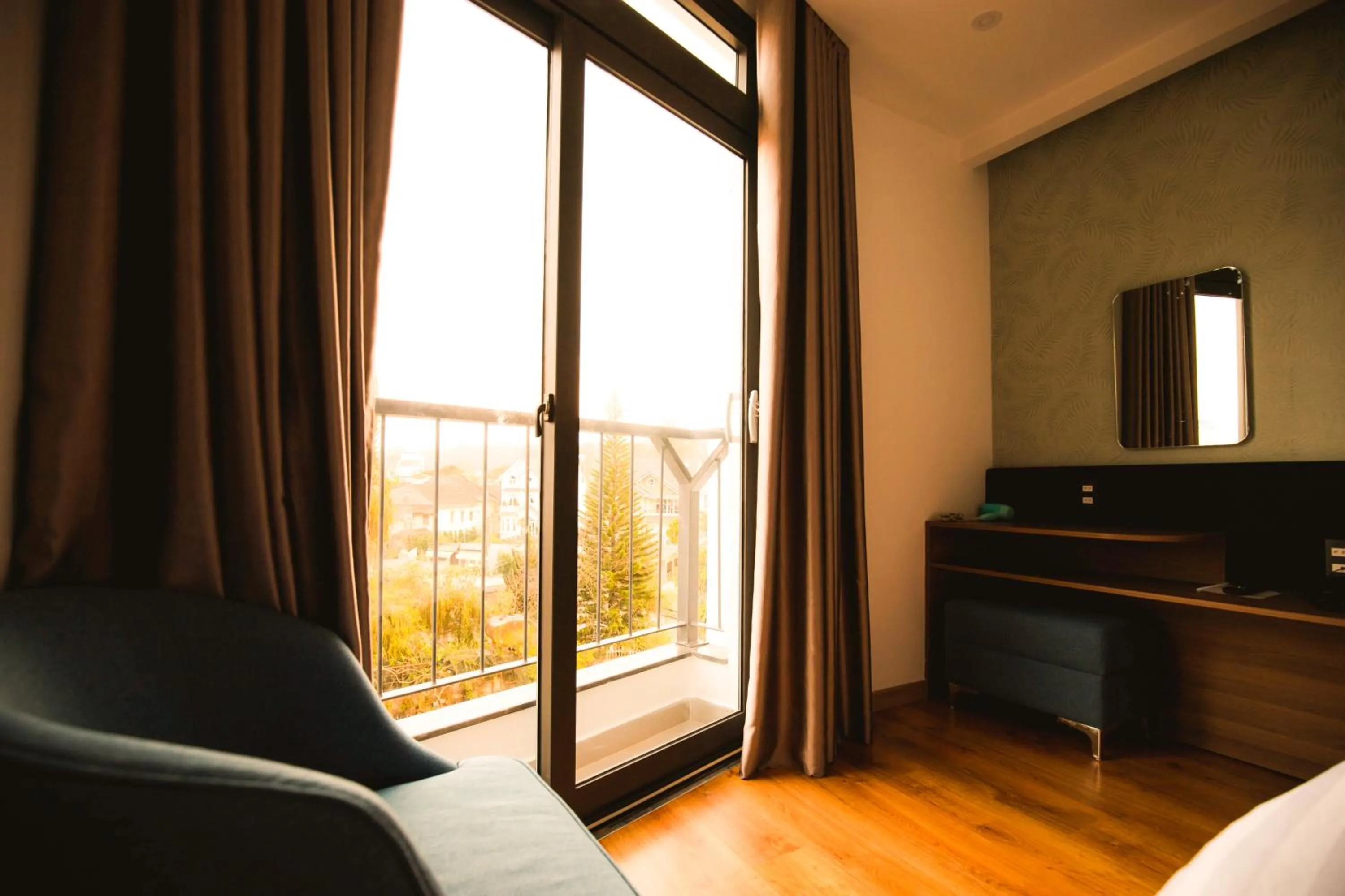 Double Room with Balcony in Ngan Hoa - Mille Fleurs 02