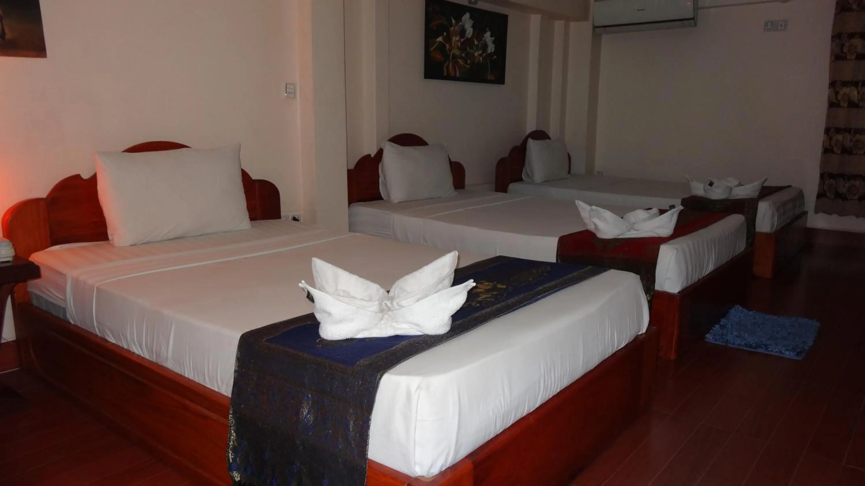 Triple Room in Golden Noura Villa-Pub & Restaurant