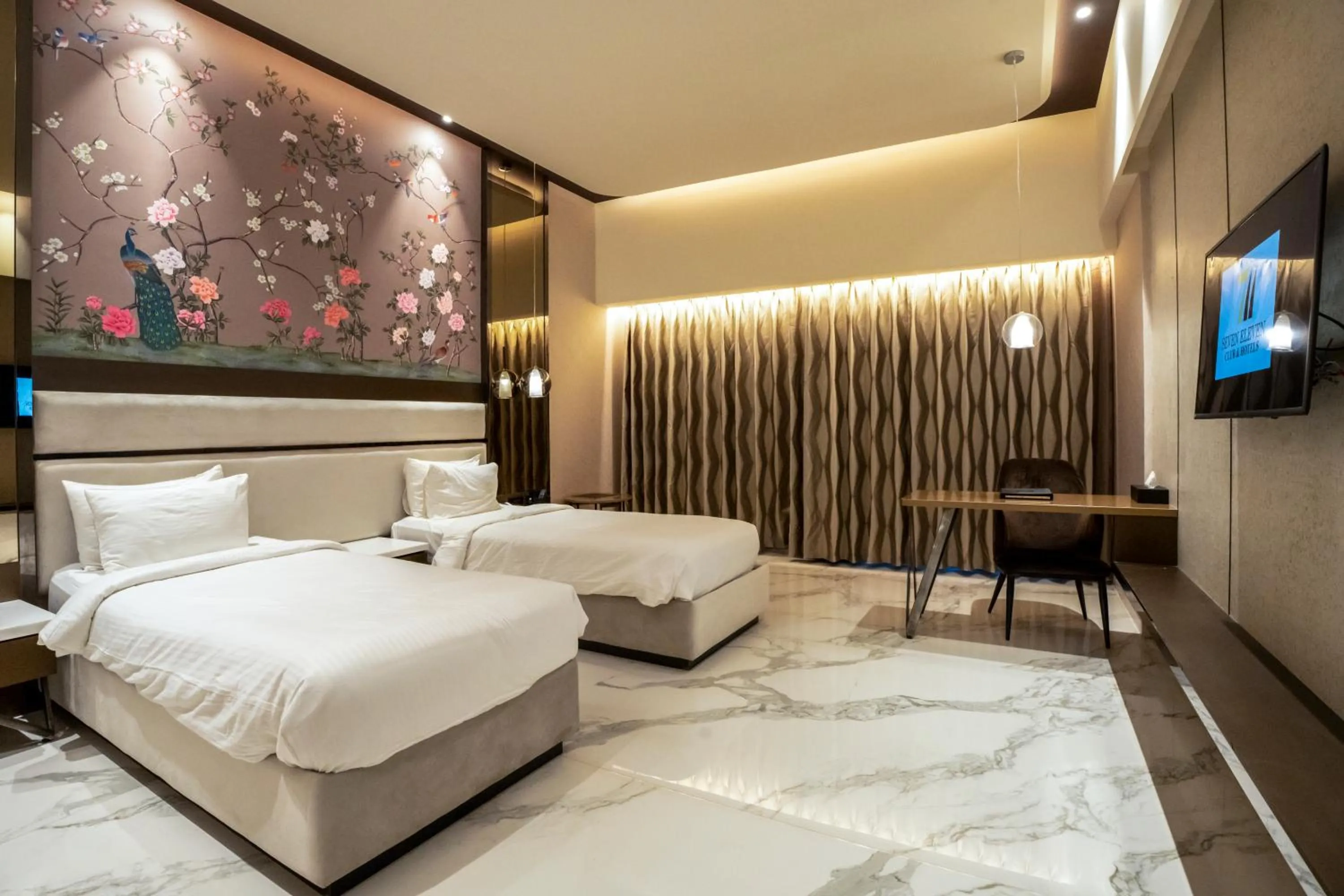 Deluxe Double or Twin Room in Seven Eleven Hotels and Club