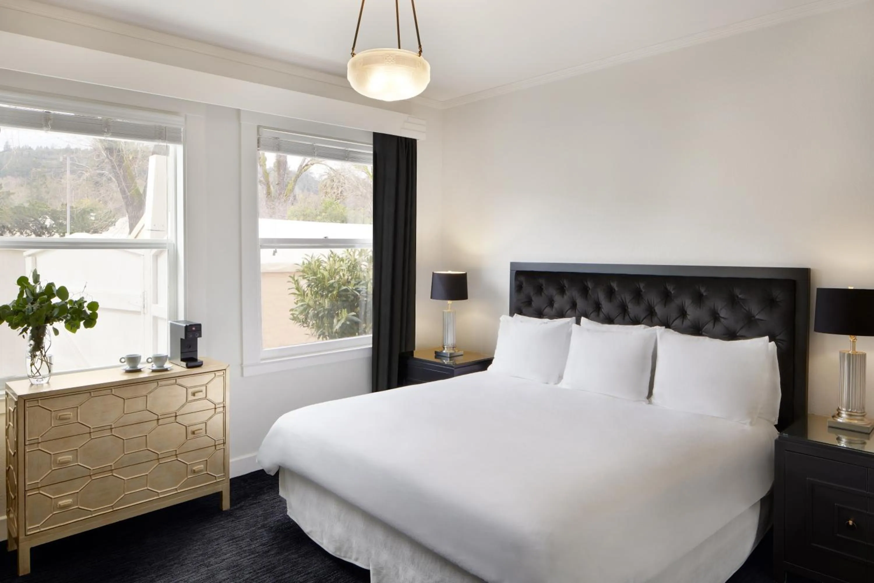 King Guestroom in Mount View Hotel & Spa