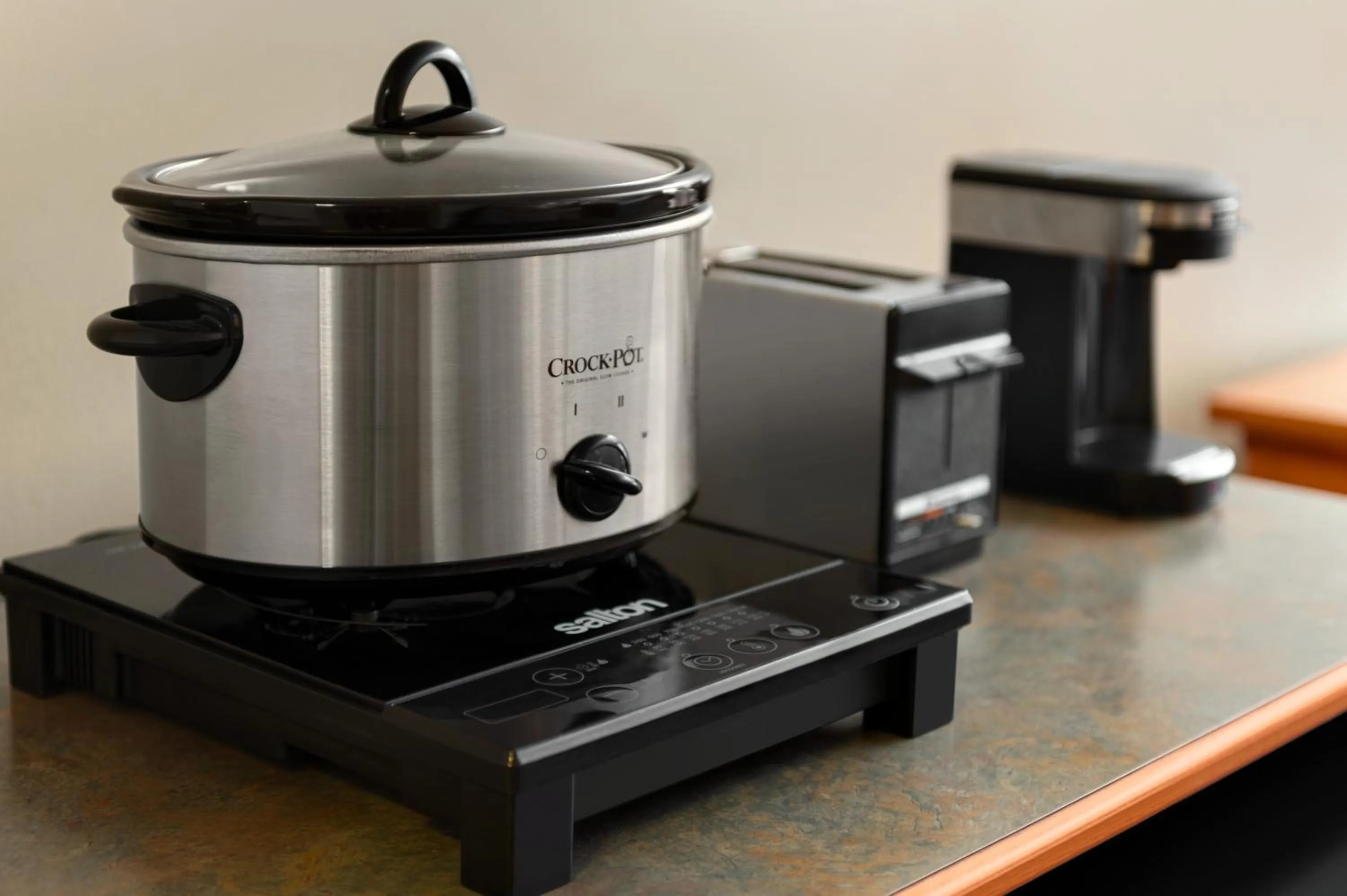 Studio with Two Queen Beds - Non-Smoking in Travelodge by Wyndham Edson