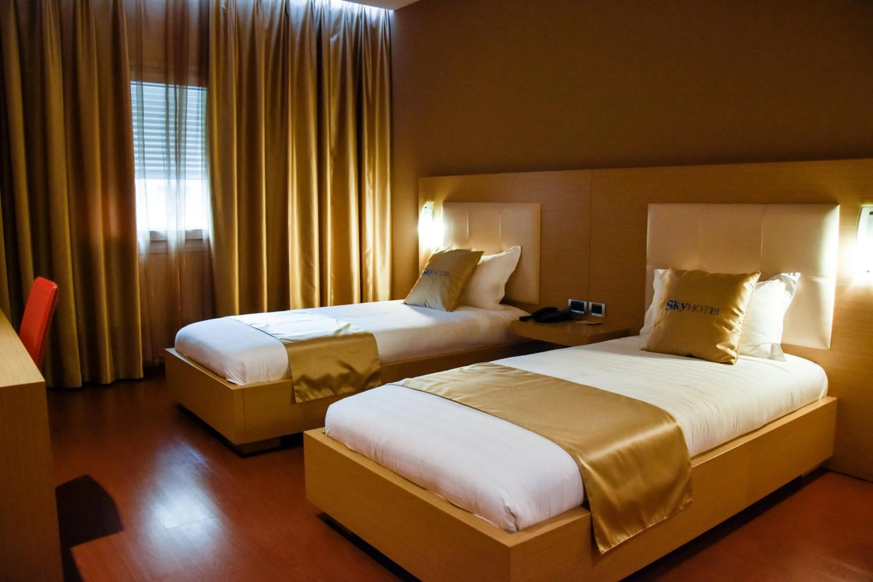 Twin Room in Sky 2 Hotel Tirana