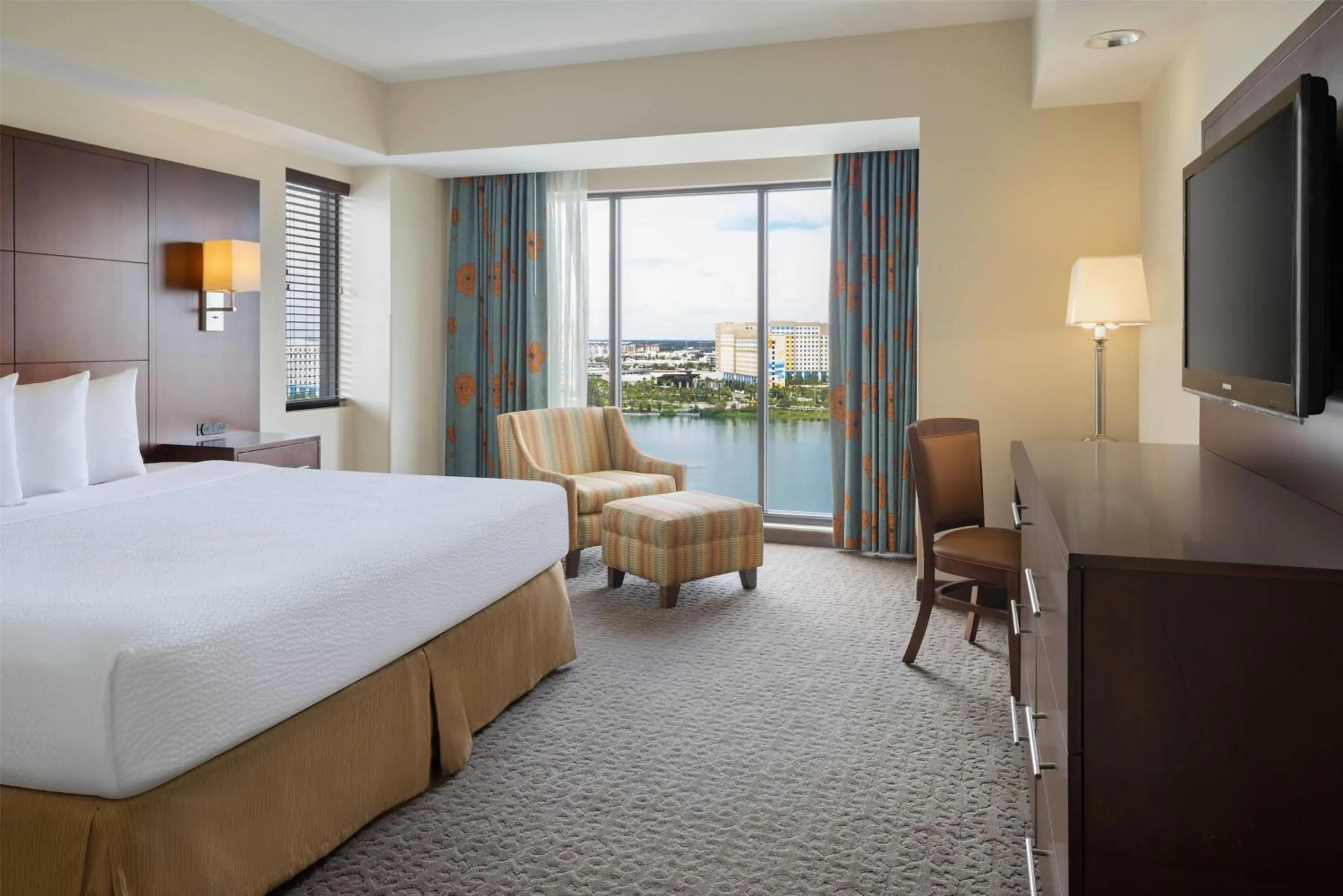  One Bedroom Suite, King Bed, City View - Club Level  Access(NO RESORT FEE) in Ramada Plaza by Wyndham Orlando Resort & Suites Intl Drive - Newly Renovated!