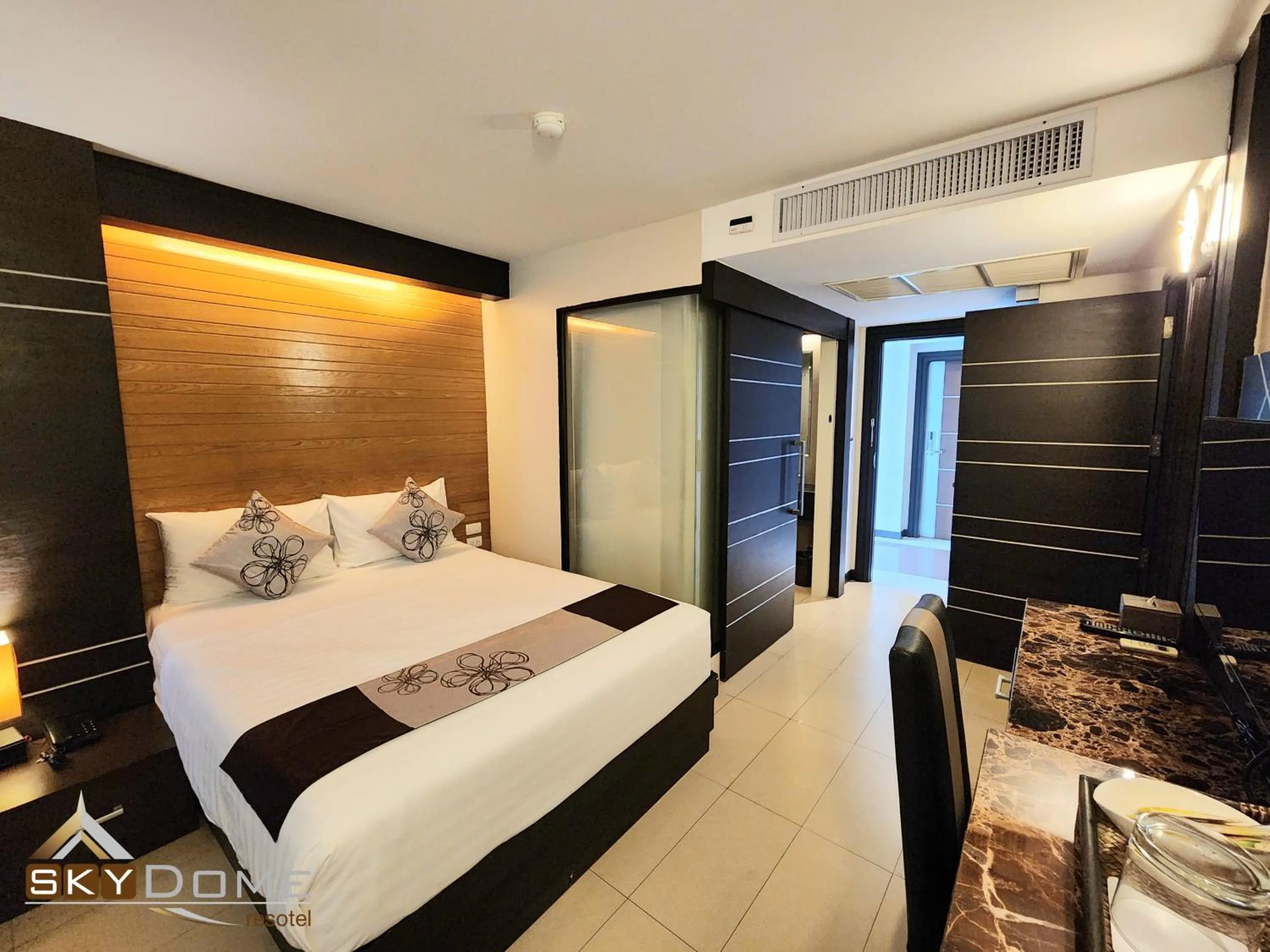 Superior Double Room in Sky dome resotel - โรงแรมสกายโดม รีโซเทล