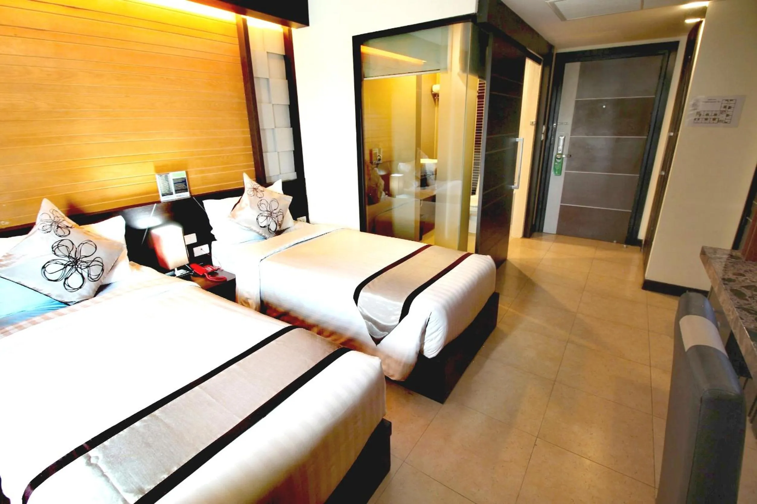 Standard Twin Room in Sky dome resotel - โรงแรมสกายโดม รีโซเทล